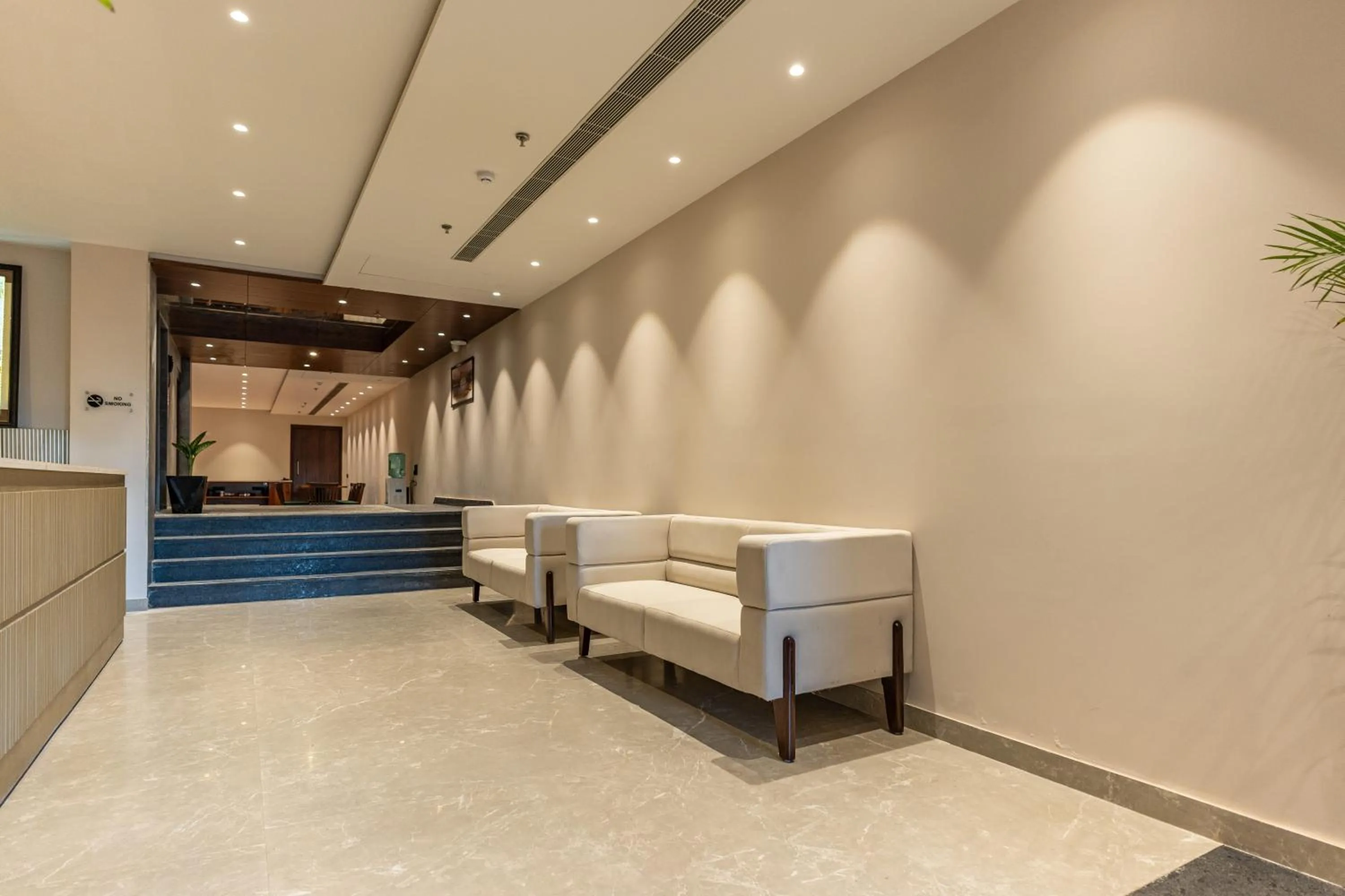 Living room in City Klyde Inn