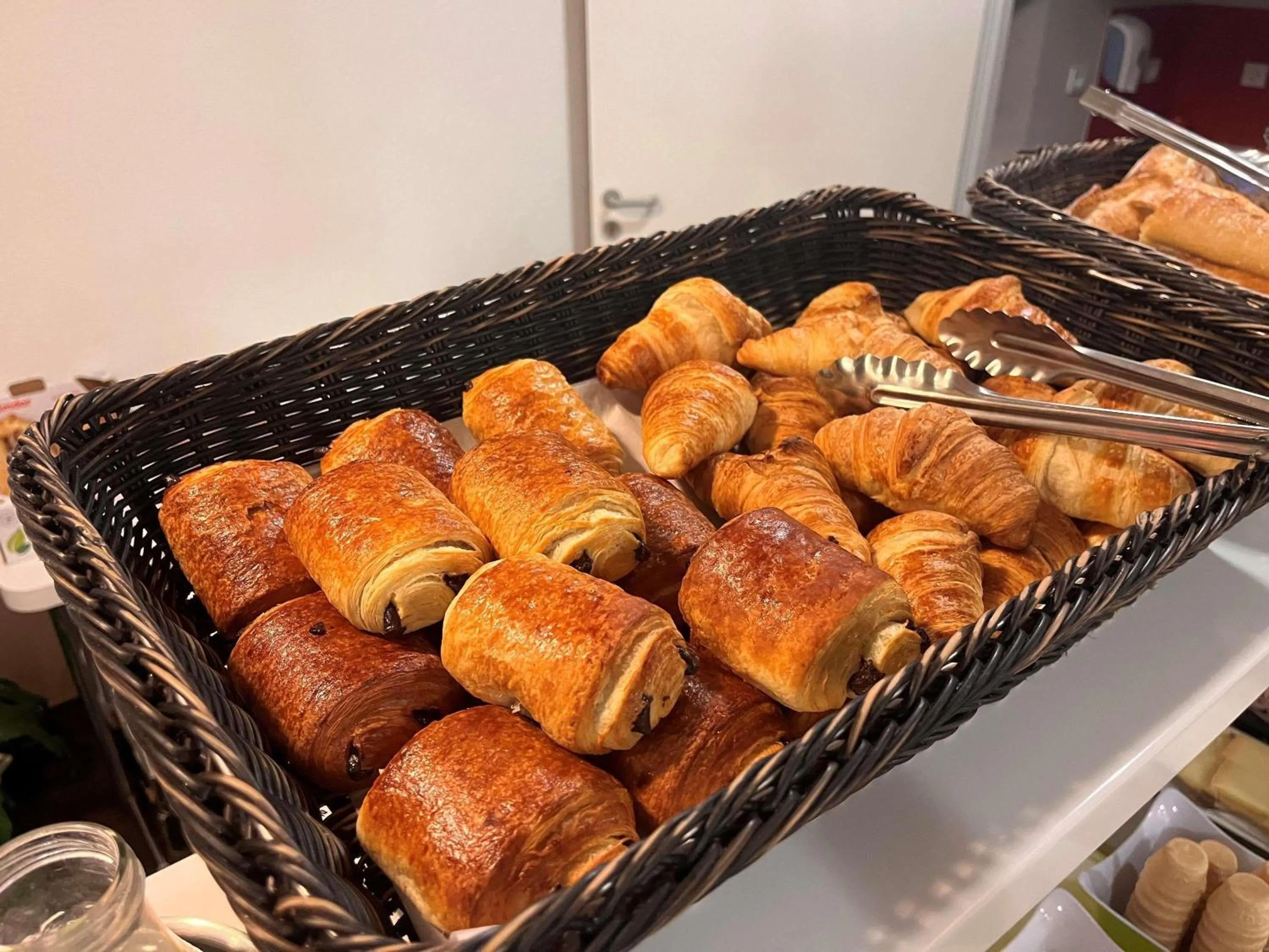 Breakfast in ibis budget Honfleur Centre