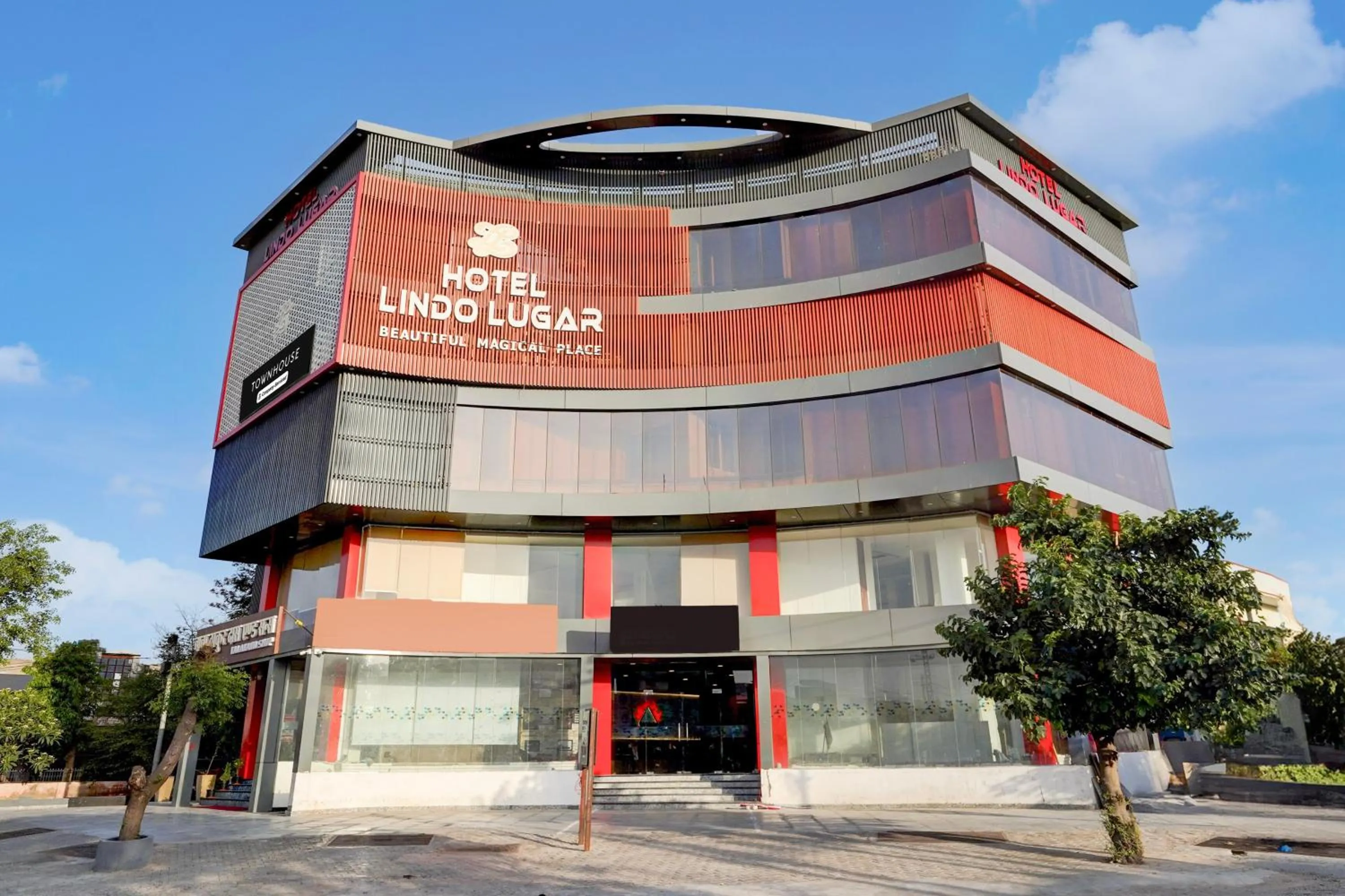 Facade/entrance in Super Townhouse Alwar Formerly Hotel Lindo Lugar