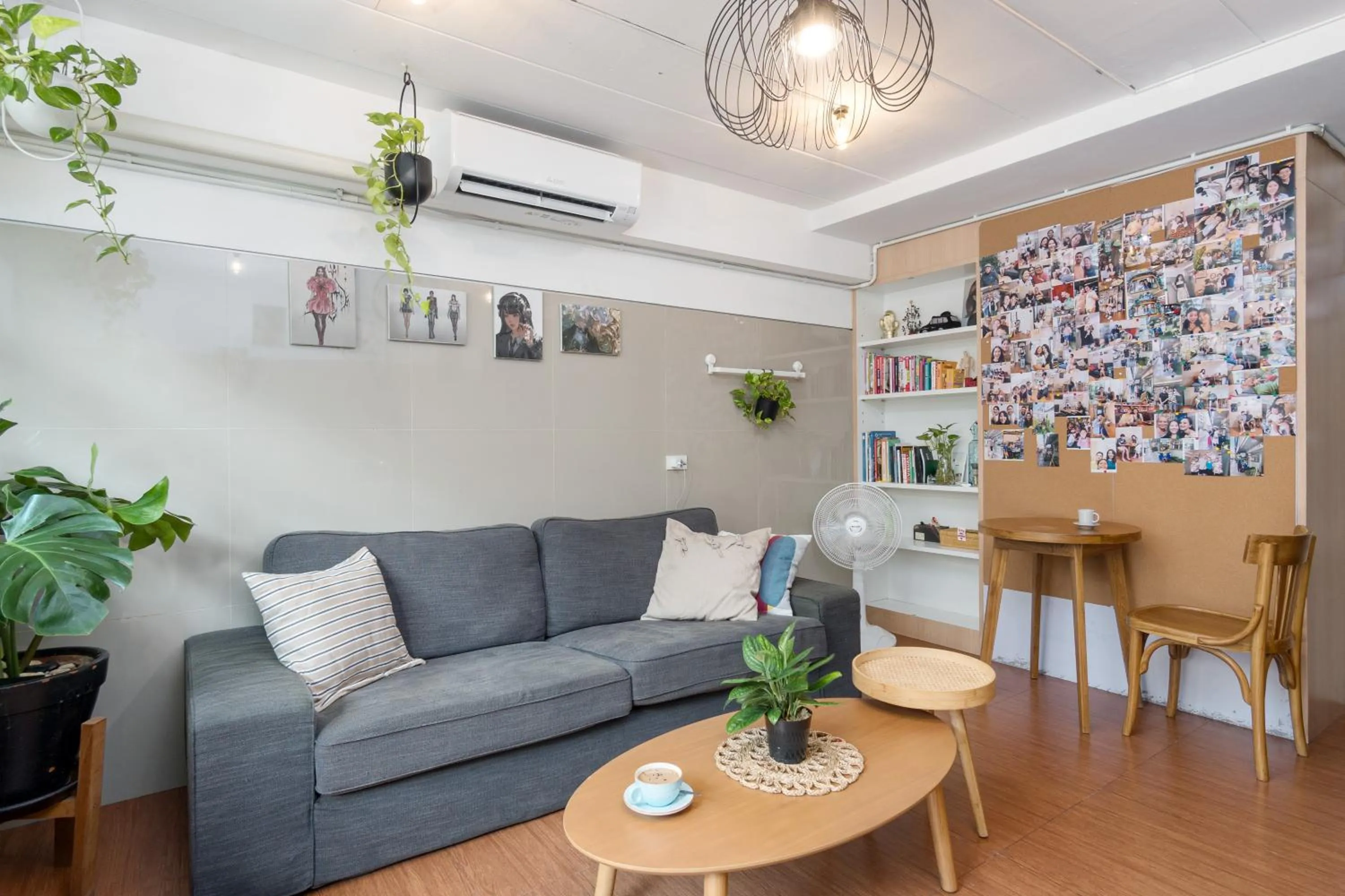 Seating area in Homies Ratchada Hotel