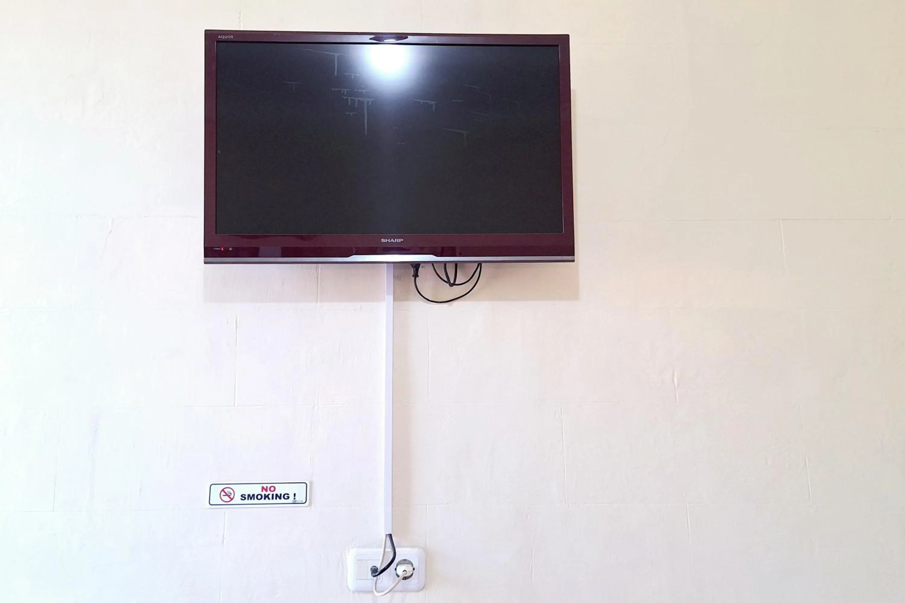 TV and multimedia in Griya Pradipa Syariah Near Balai Kota Batu Mitra RedDoorz