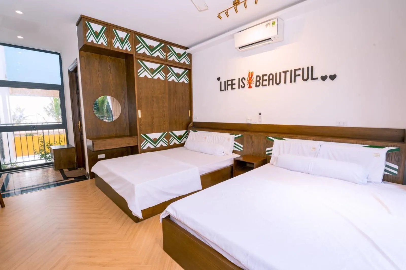 Bed in Flamingos Hải Tiến