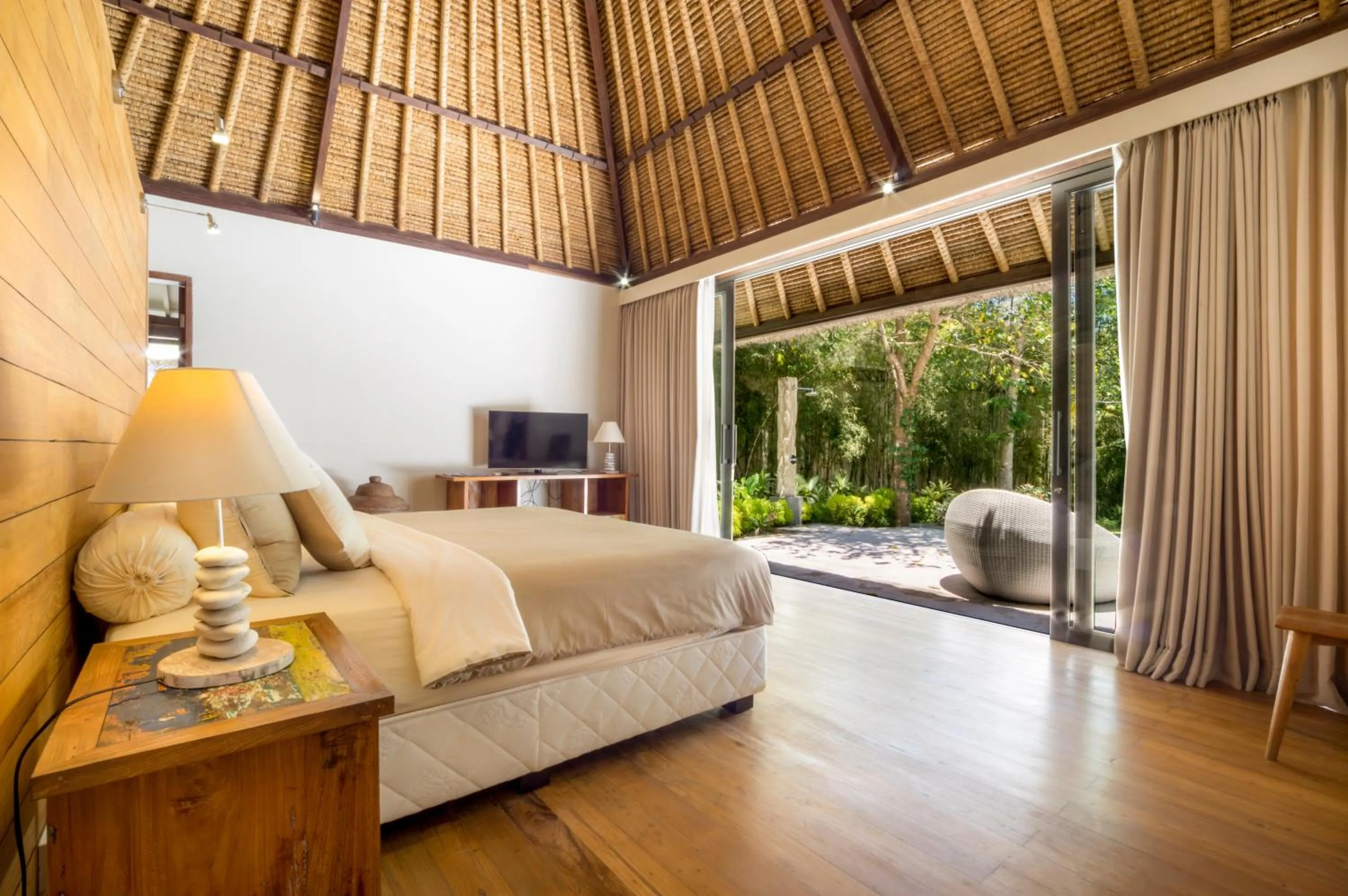 Bedroom, Bed in Akilea Luxury Villas