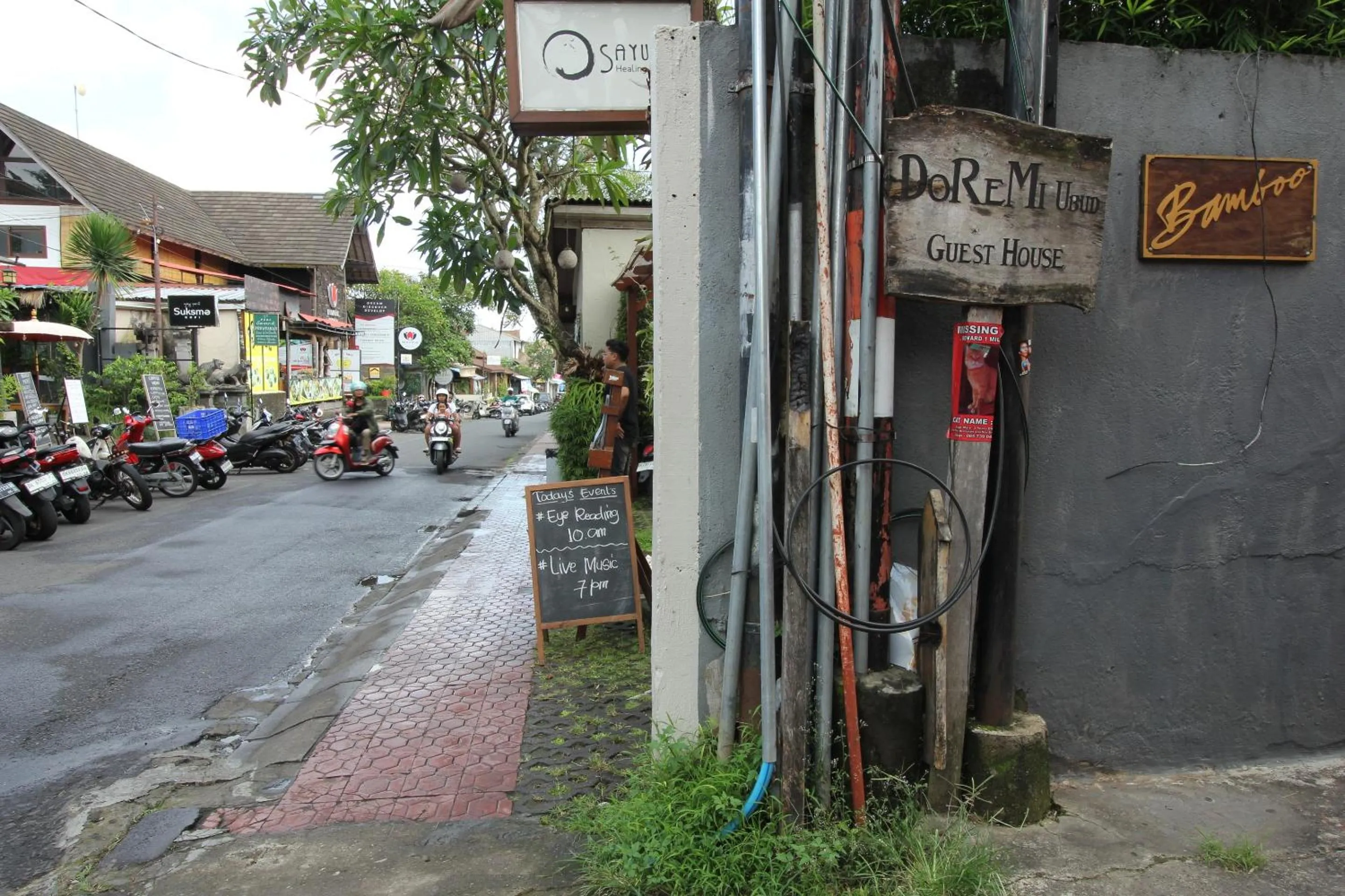 Facade/entrance in Belvilla Padma Legian Resort Near Monkey ForestNearUbud Palace