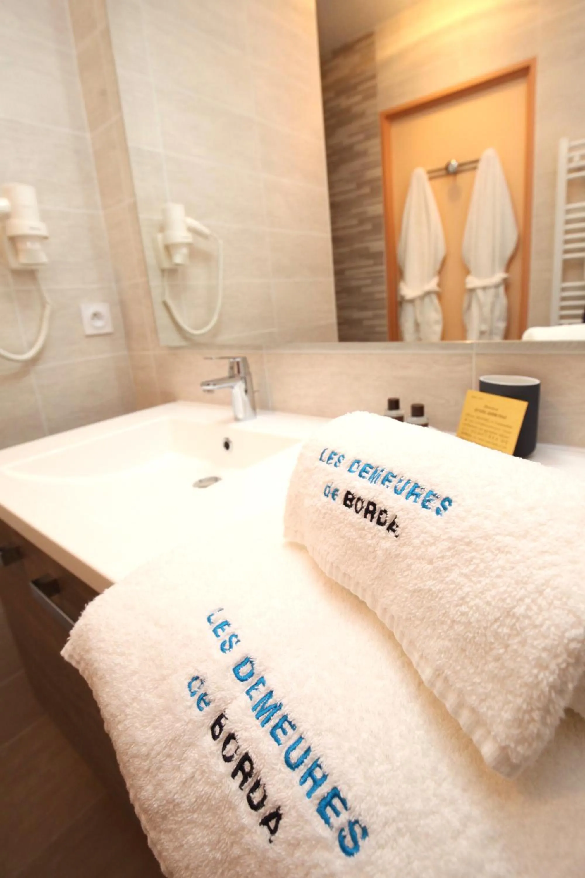 Bed in Les Demeures de Borda