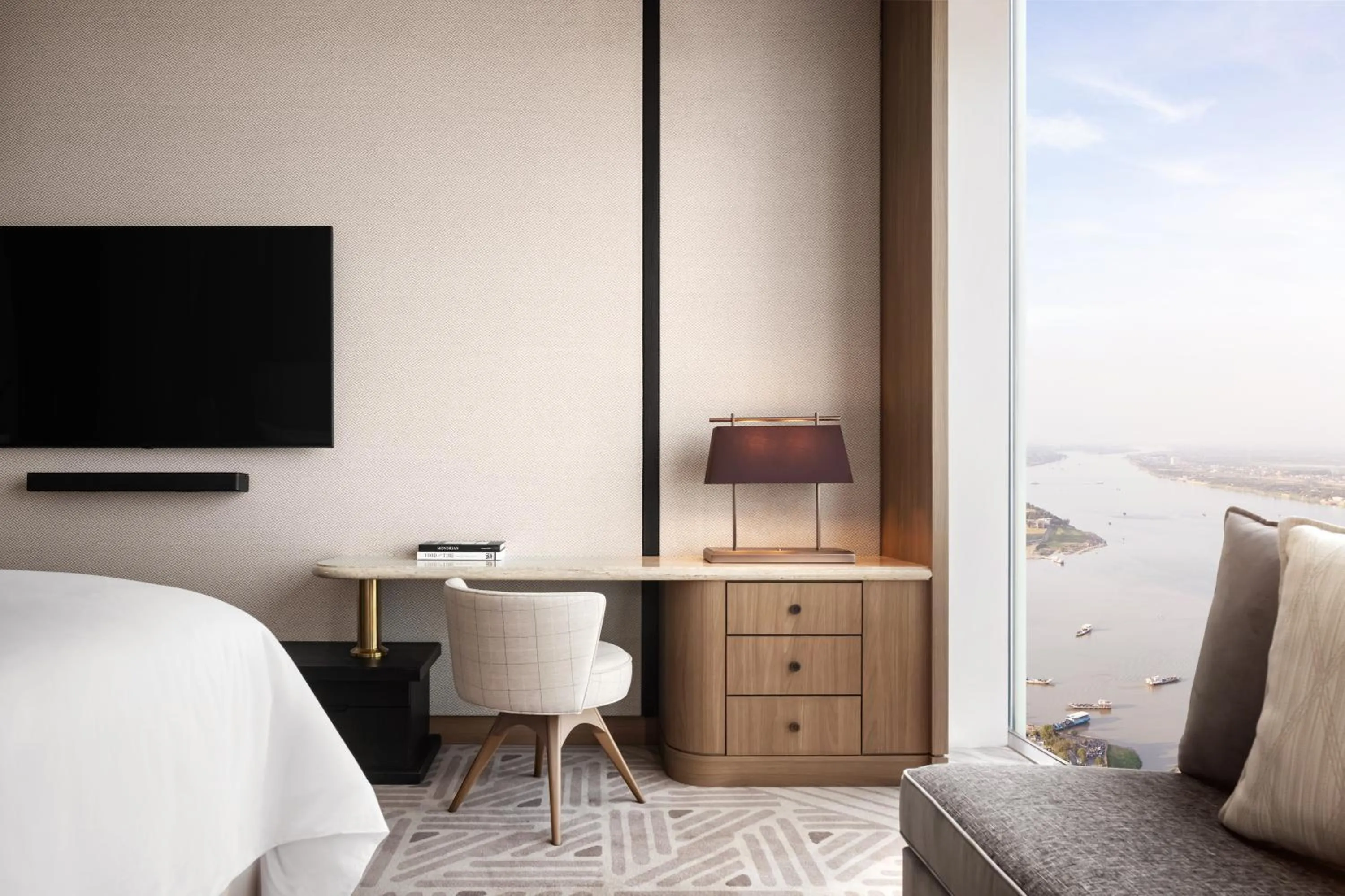 Bed in Shangri-La Phnom Penh