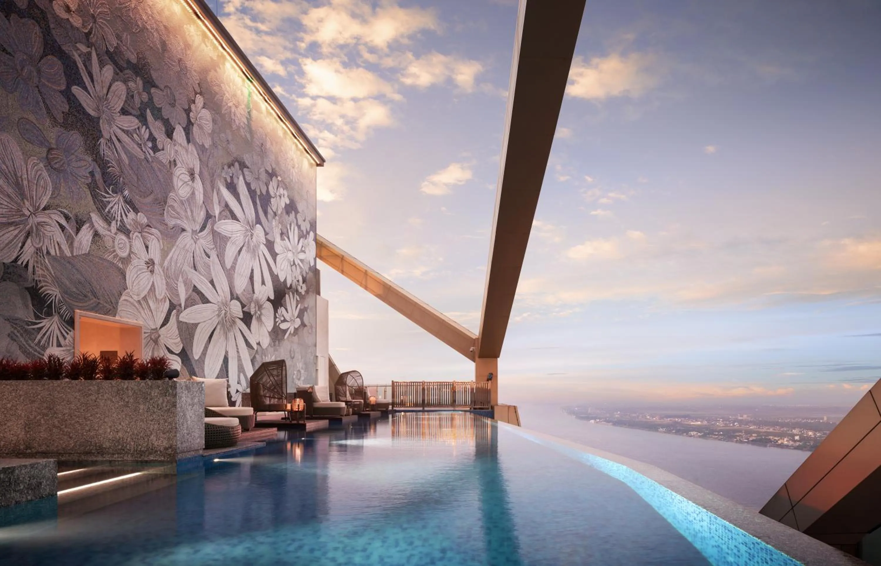 Swimming pool in Shangri-La Phnom Penh