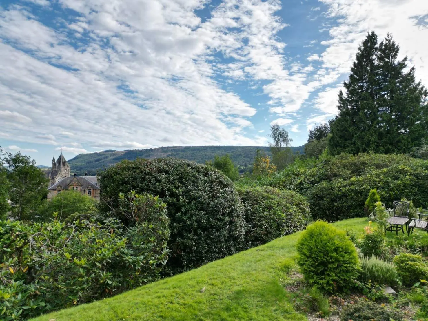 Nearby landmark in Wellwood Manor