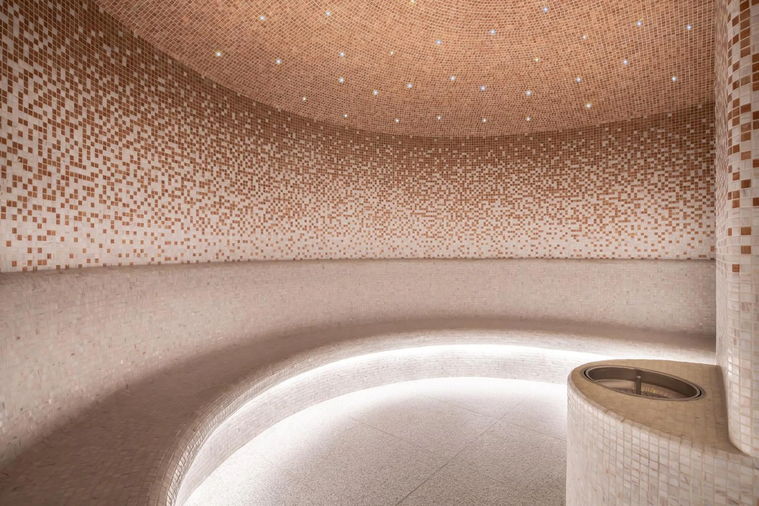 Sauna in Grand Hyatt Kunming