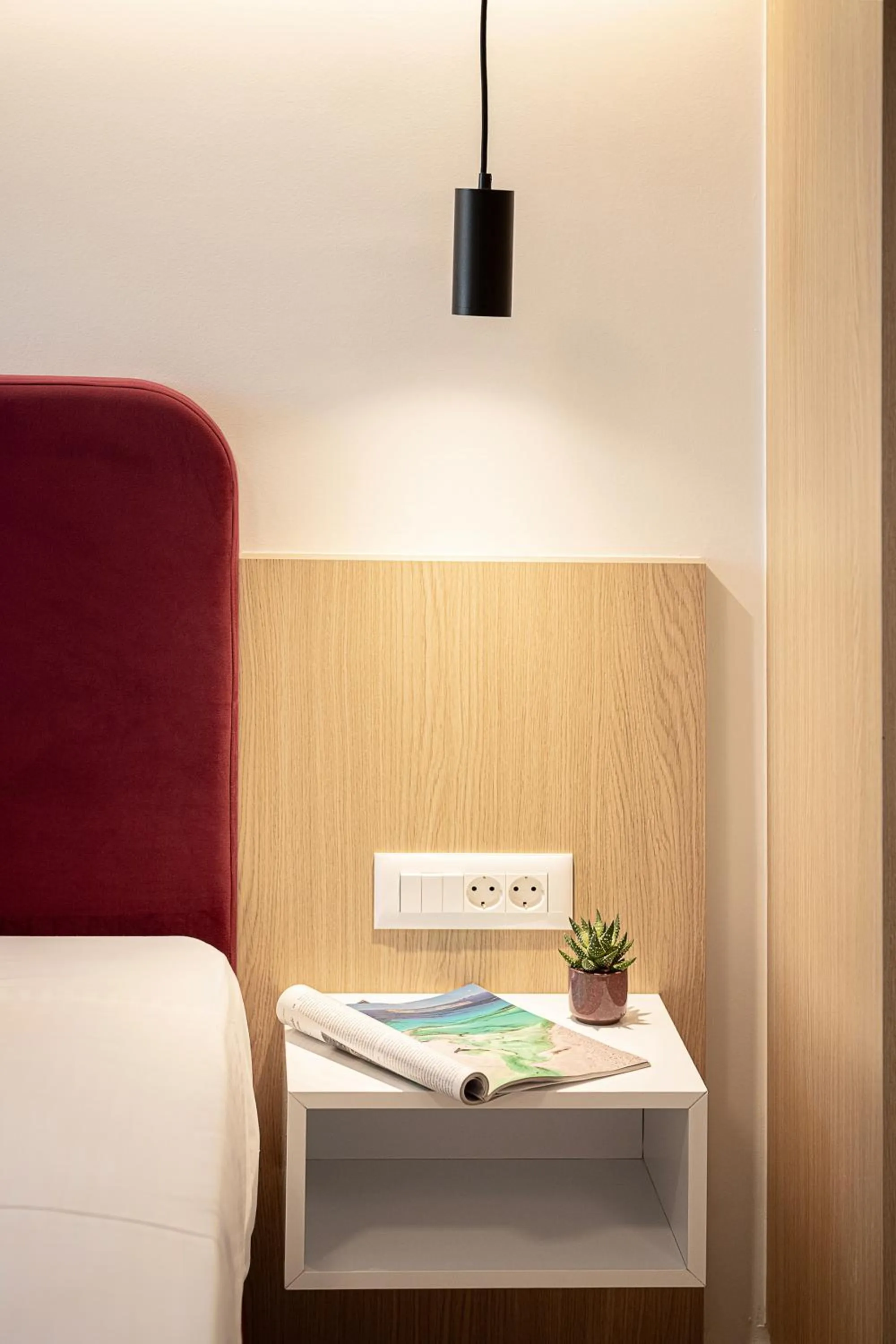 Bed in Miss Marrone City Hotel