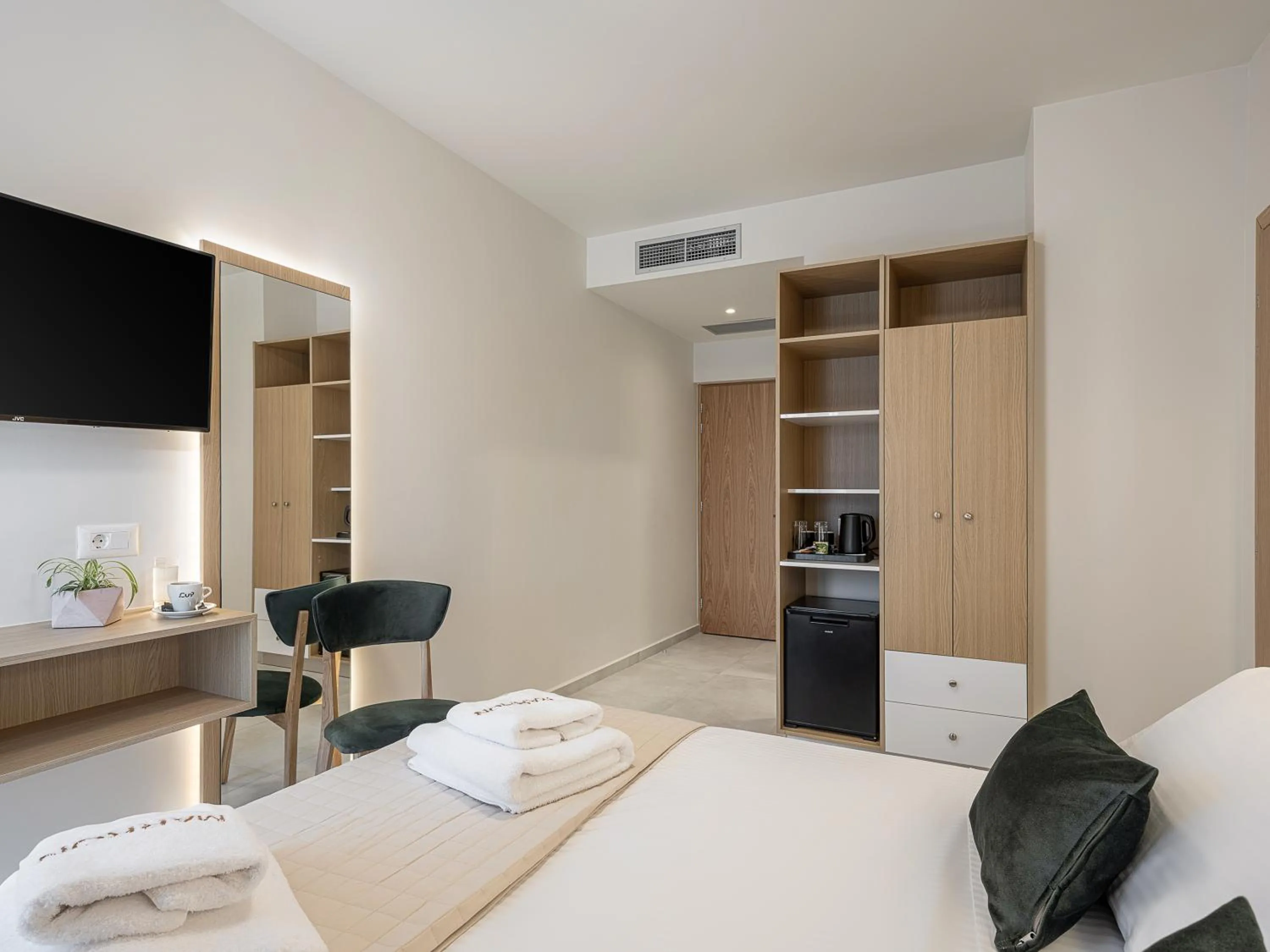 Photo of the whole room, Bed in Miss Marrone City Hotel