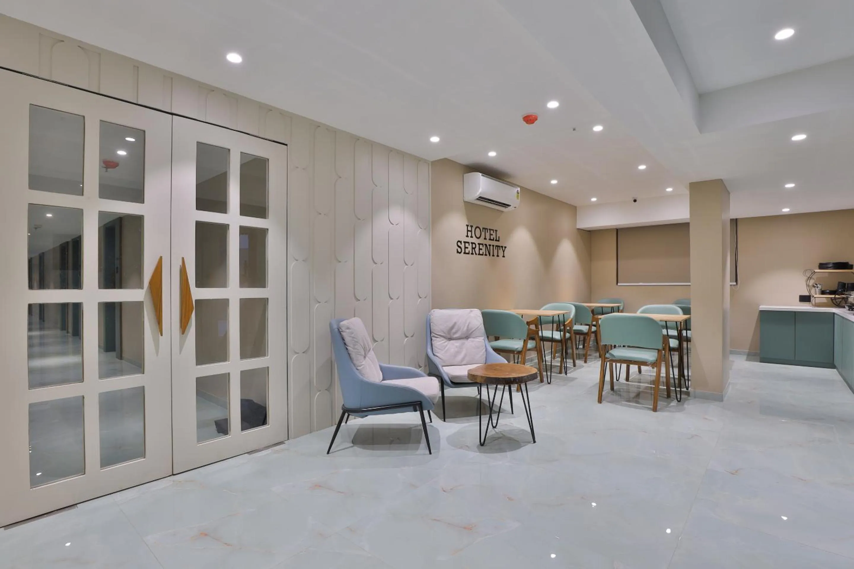 Lobby or reception in Hotel Serenity