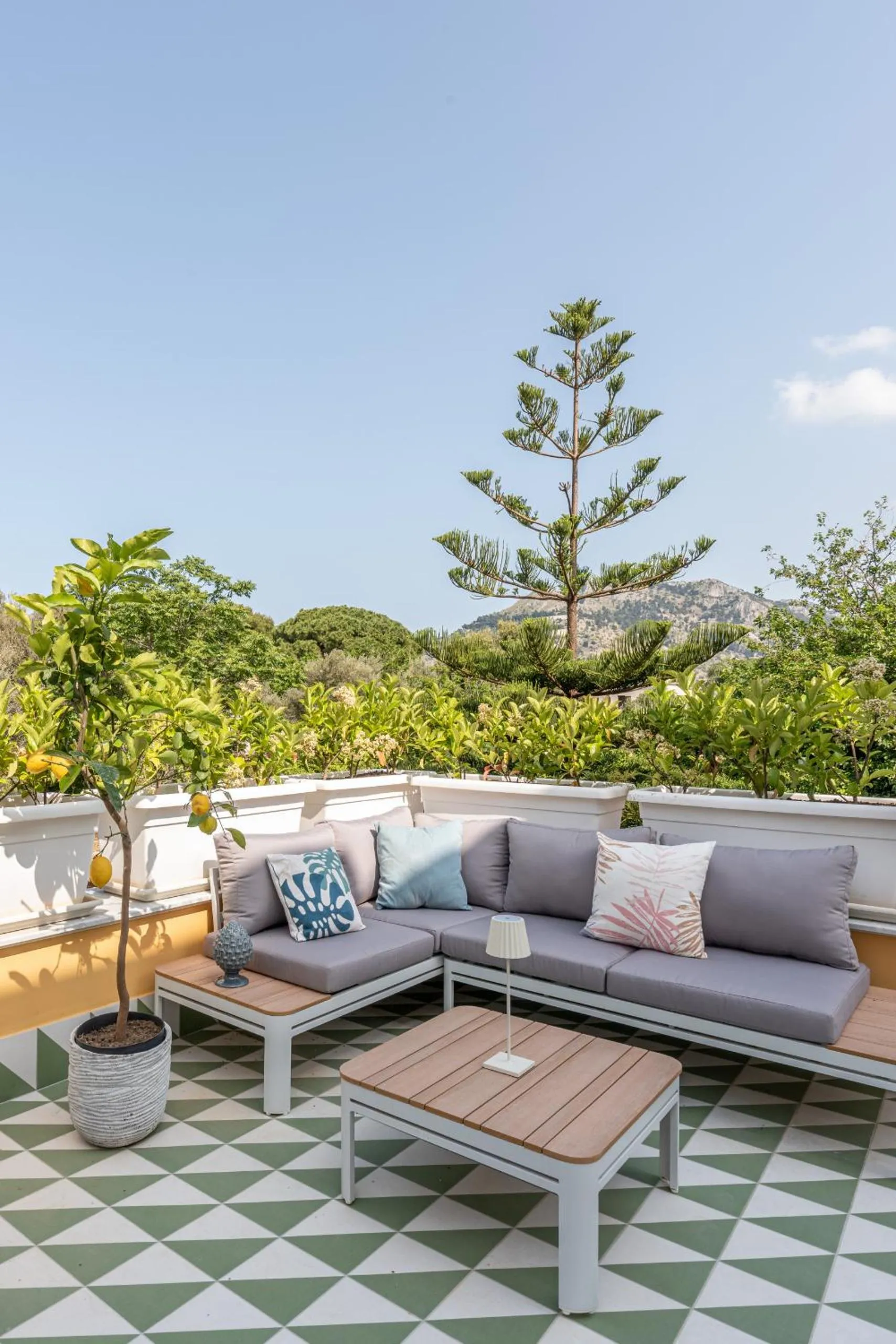 Balcony/Terrace in Lovely Room by Mondello Beach