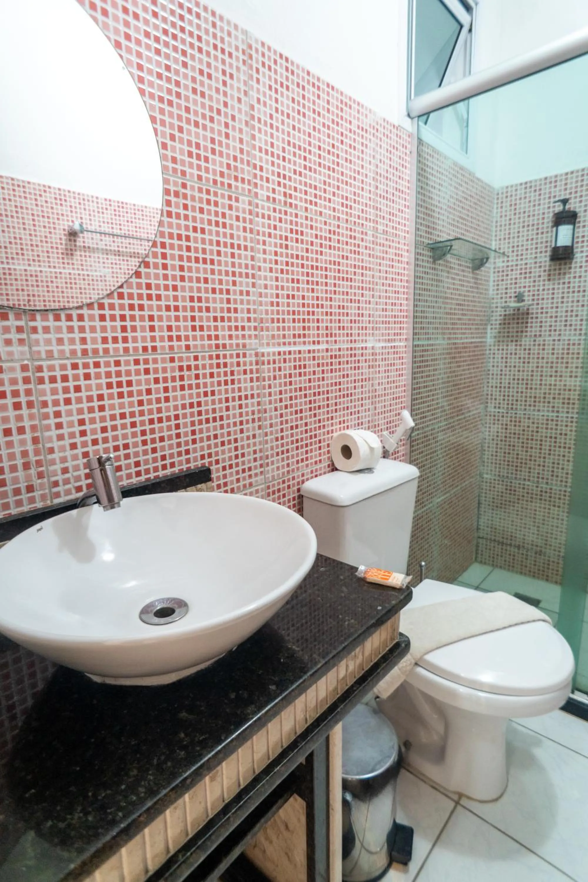 Shower in Pousada Bahia Inn