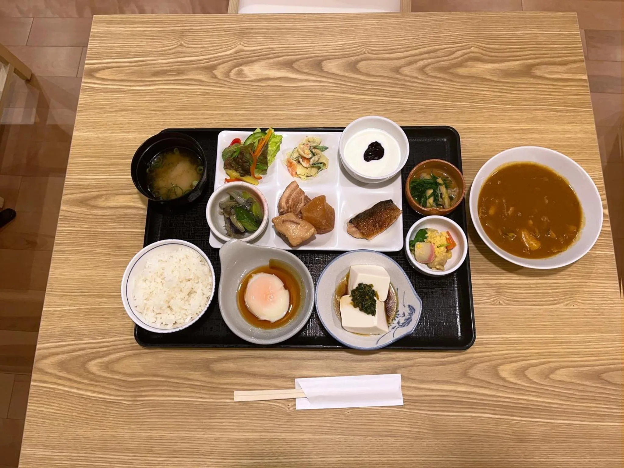 Buffet breakfast in Sauna & Capsule Hotel Rumor Plaza