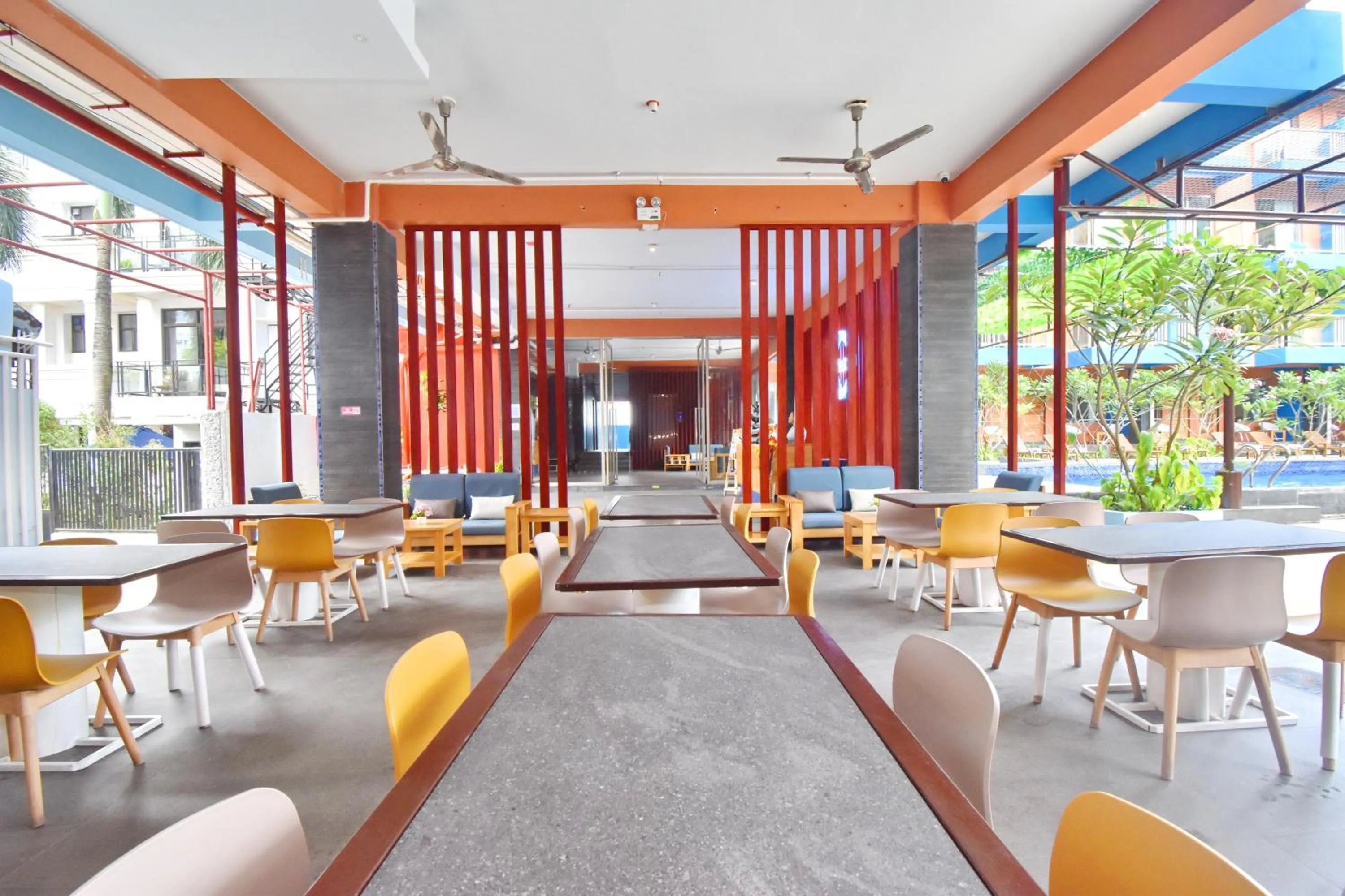 Restaurant/places to eat in OSEIDON HOTEL BORACAY