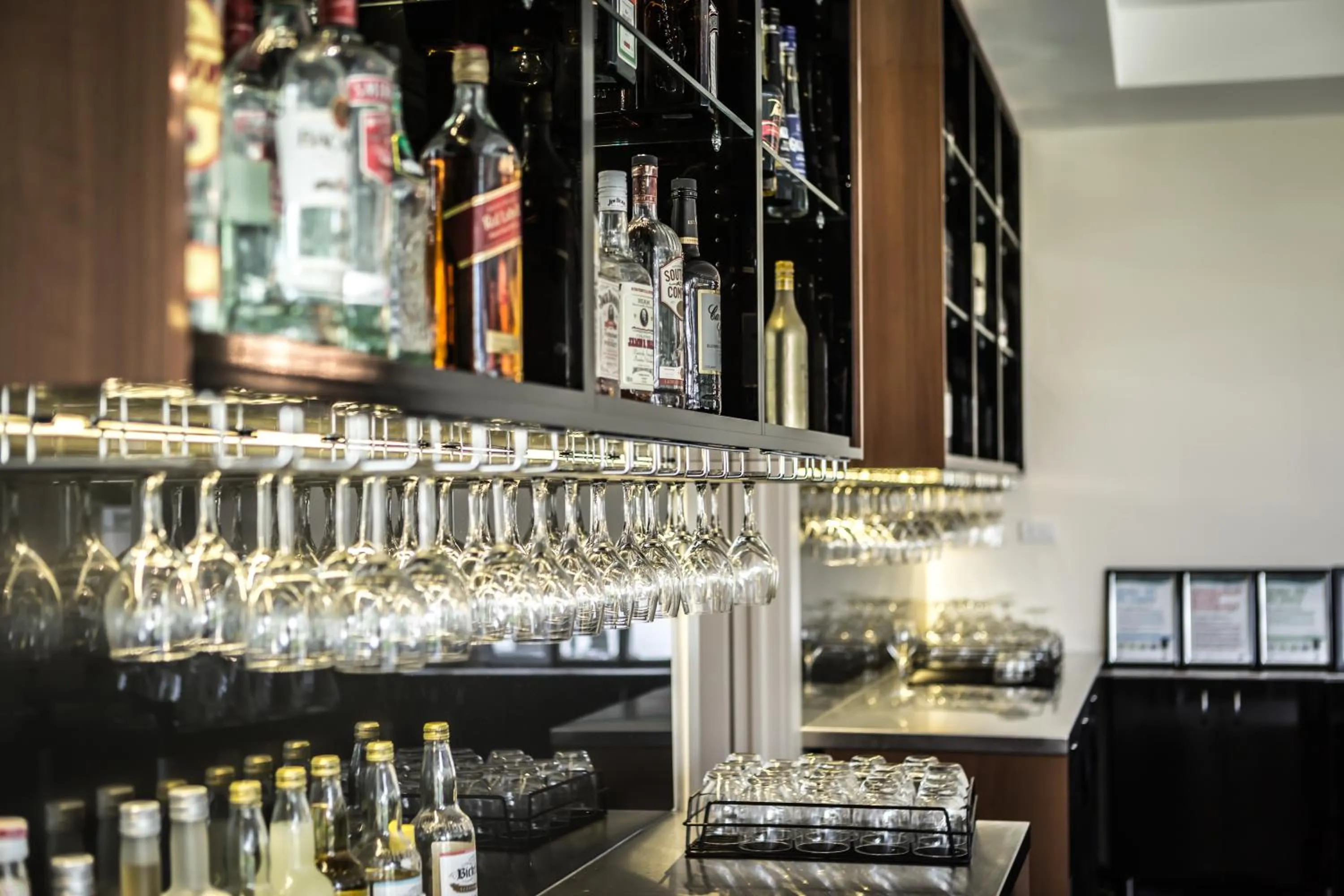 Lounge or bar in Foothills