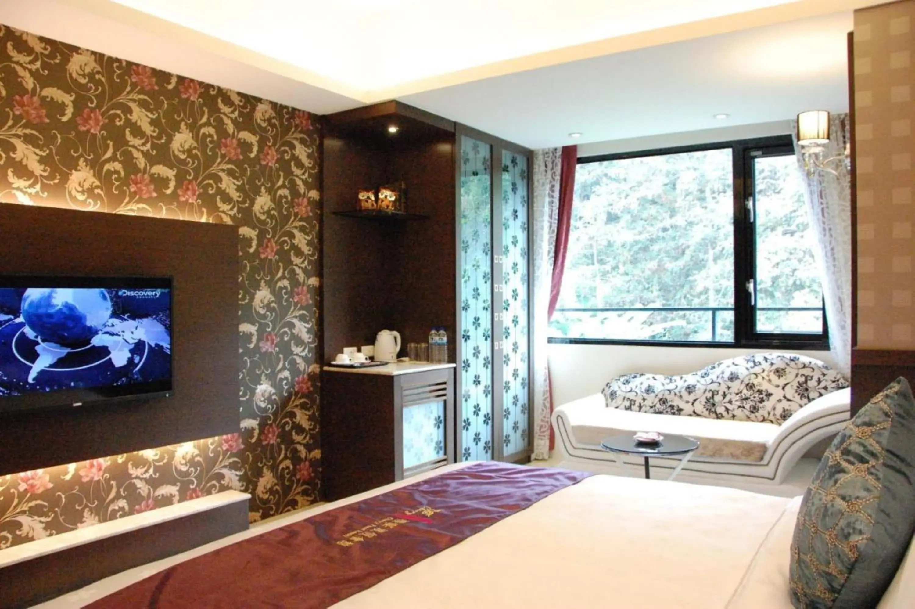 Double Room with Mountain View in Cherry Feast Resort Double Room with Mountain View in Cherry Feast Resort