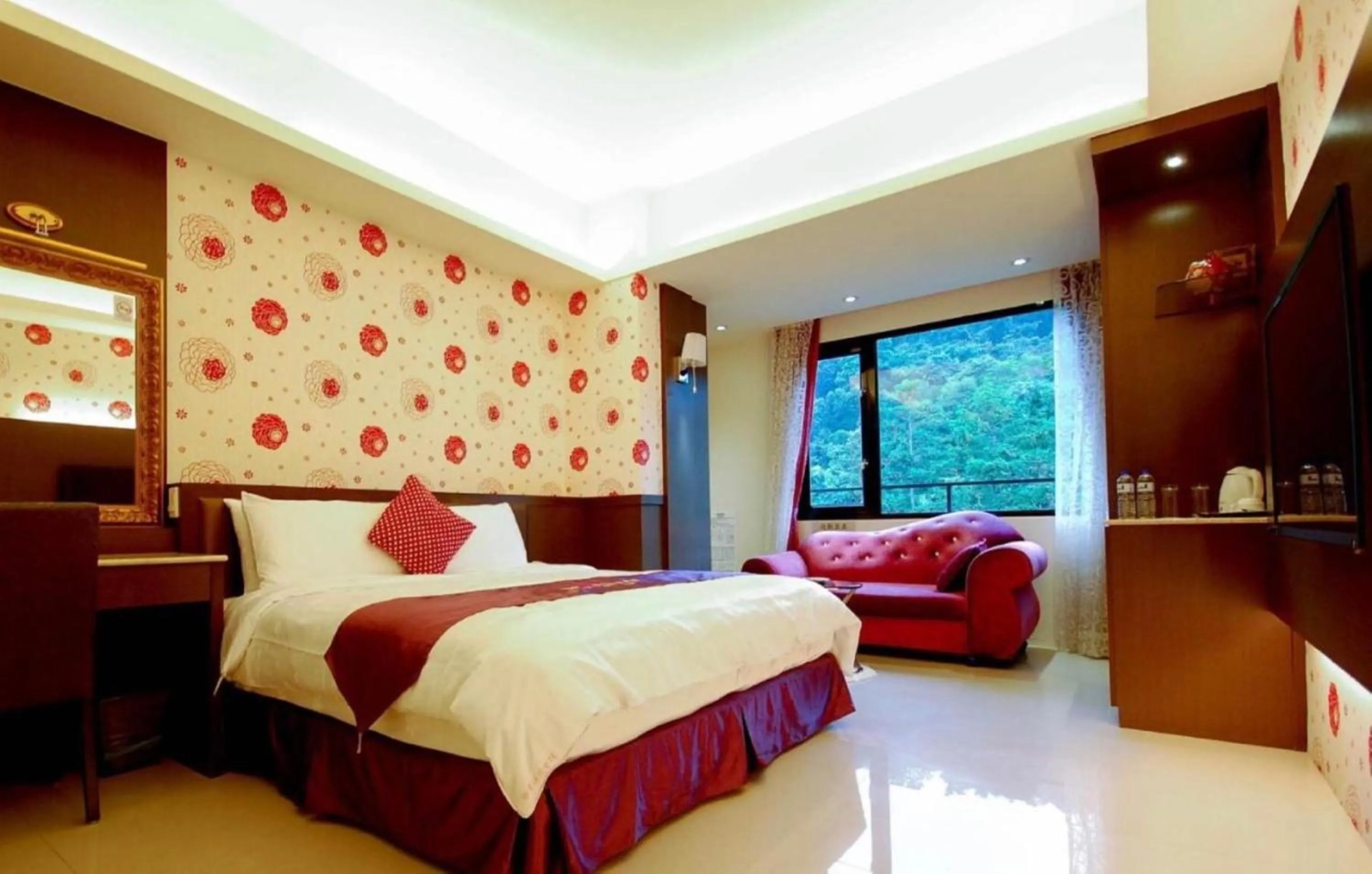 Bed in Cherry Feast Resort