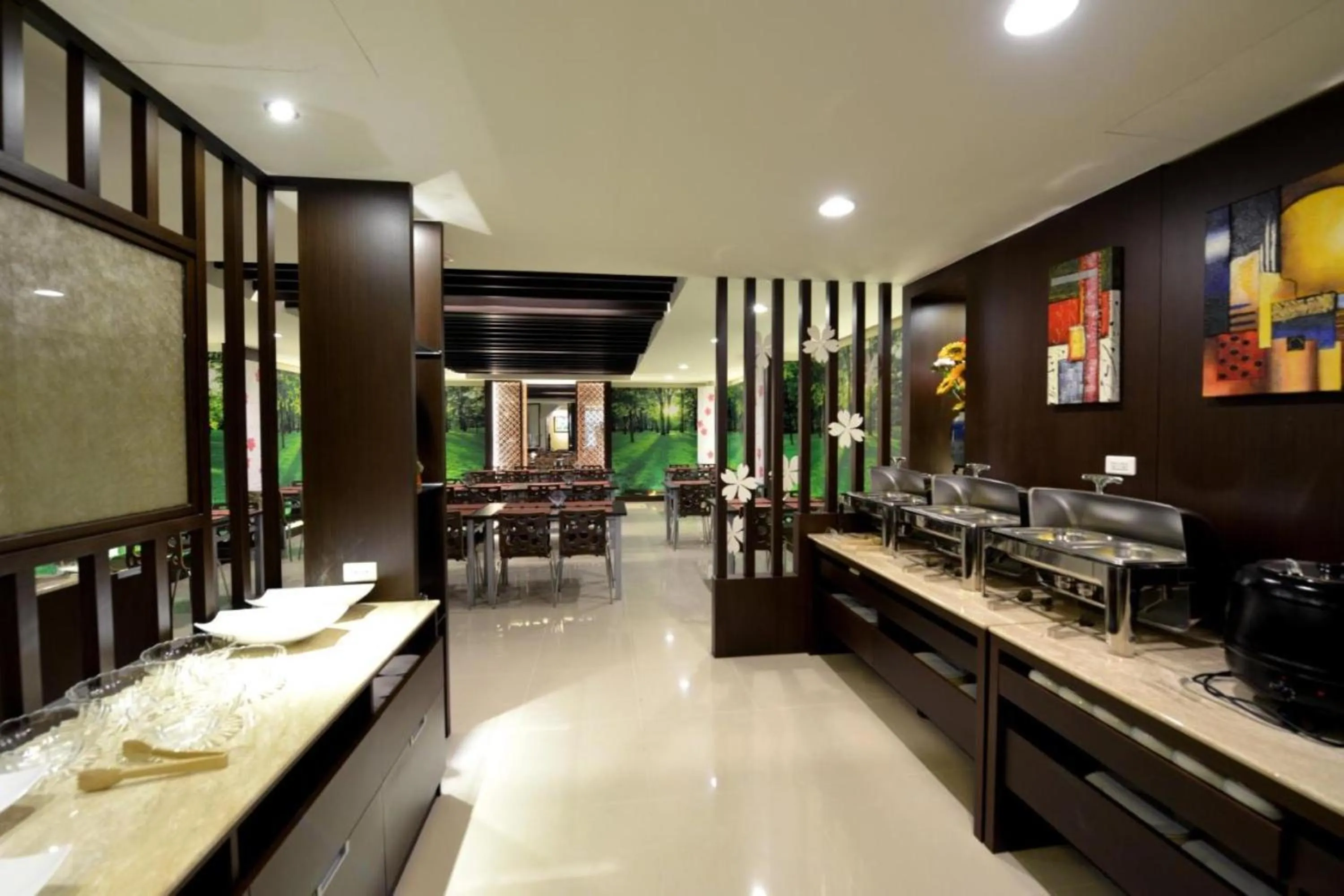 Restaurant/places to eat in Cherry Feast Resort