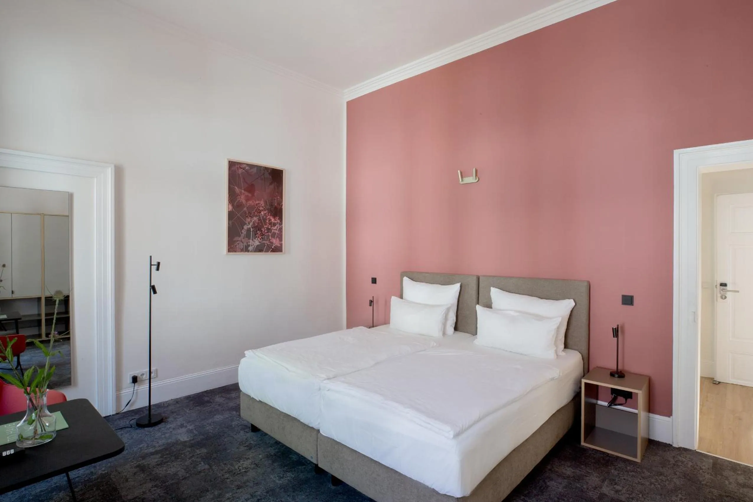 Bedroom, Bed in Hotel Kredell