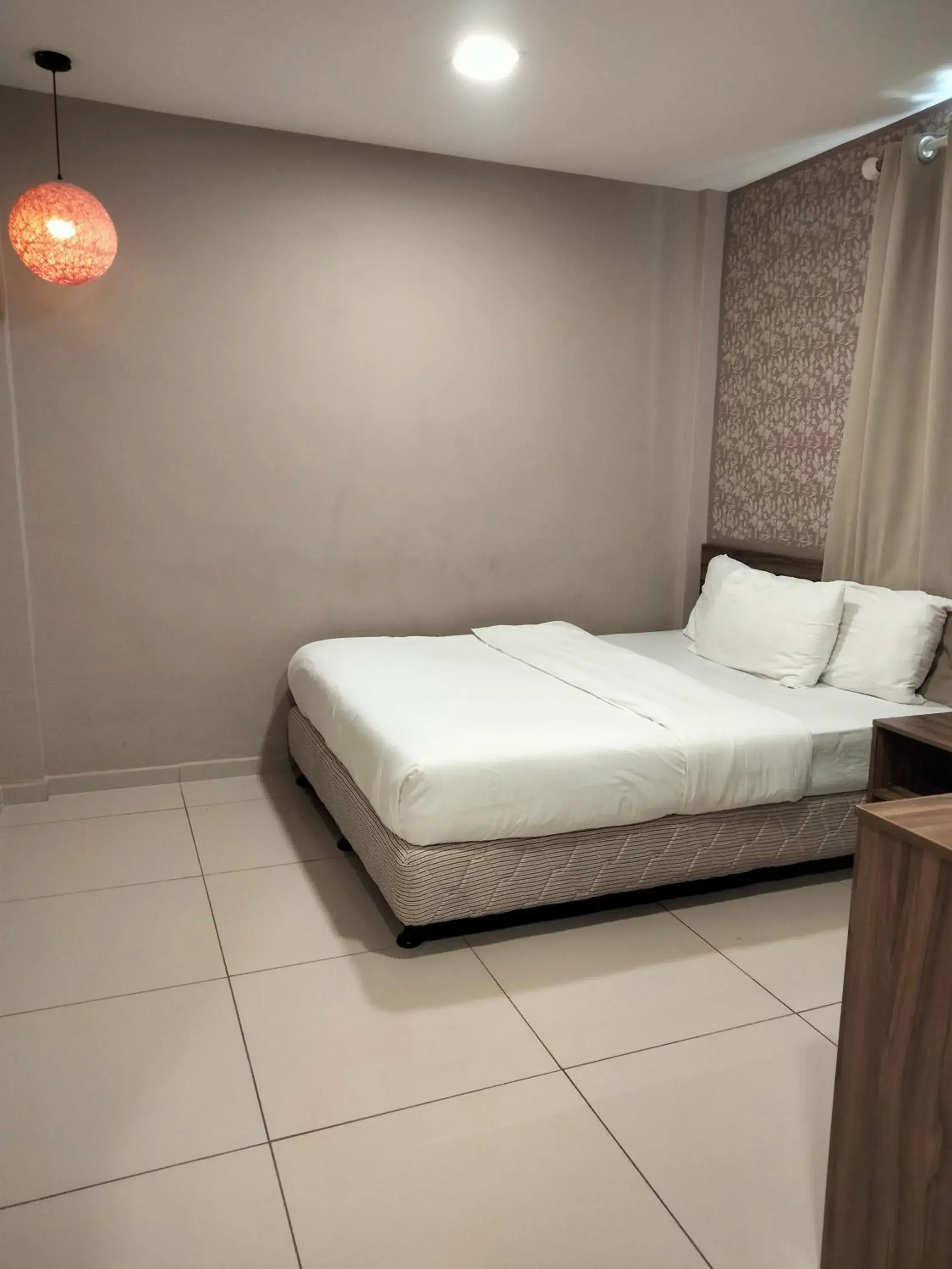 Budget Double Room in Hotel Jelai @ Raub, Pahang Budget Double Room in Hotel Jelai @ Raub, Pahang