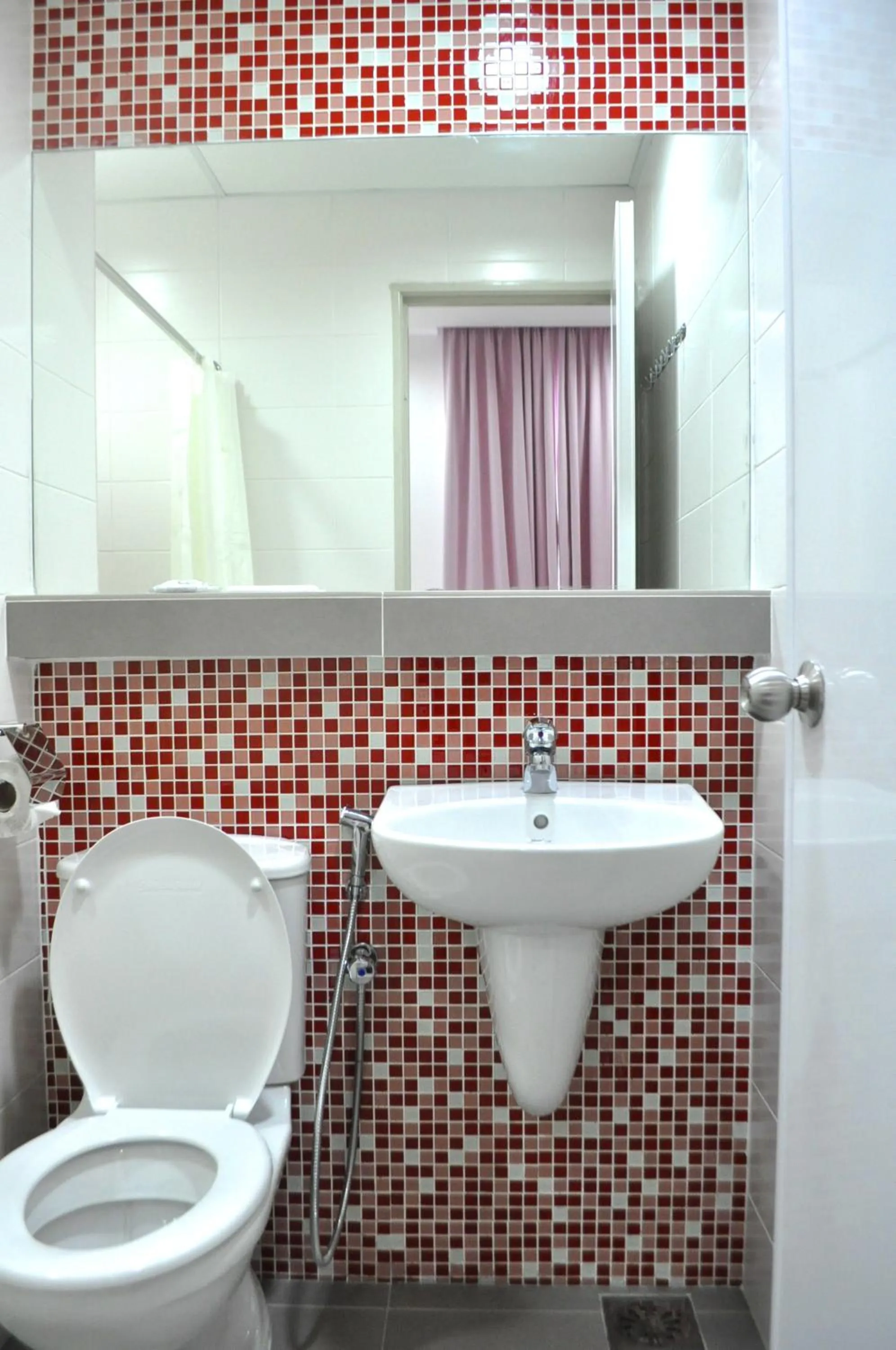 Bathroom in YY48 Hotel 2 Mins Walk From Masjid Jamek LRT Station