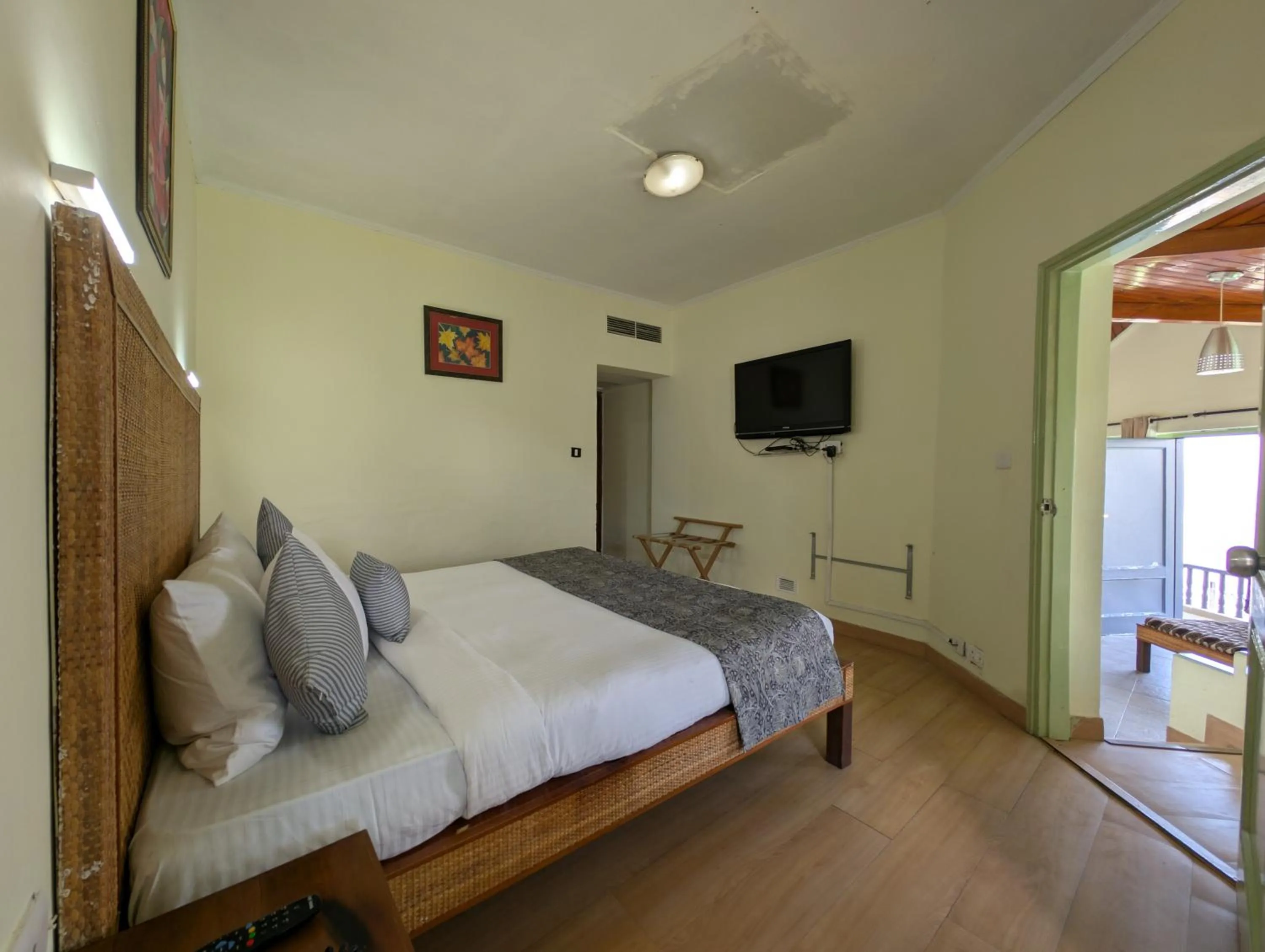 Bedroom, Bed in Kufri Heritage Resort & Spa