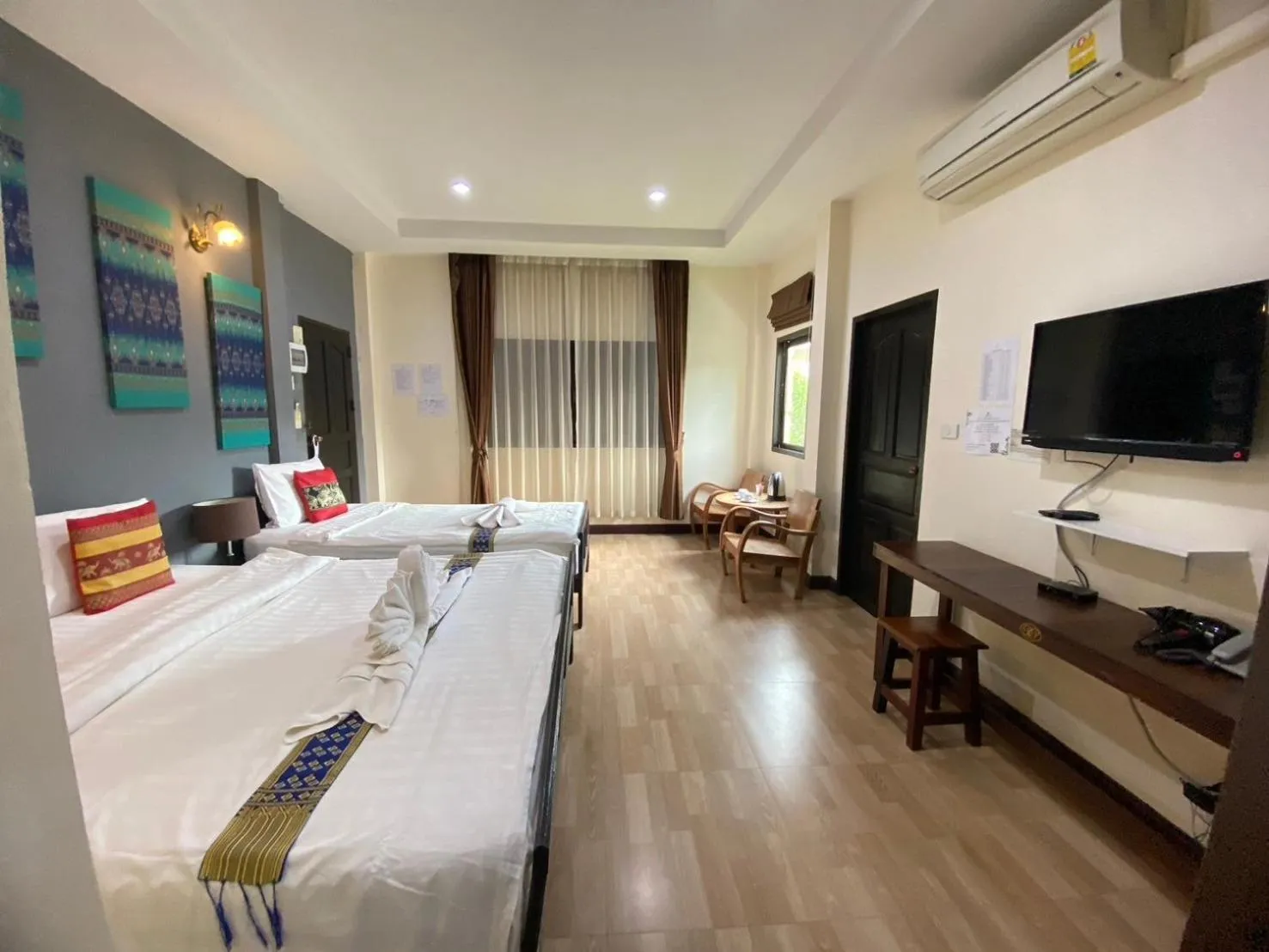 Property building, Bed in Park & Pool Resort