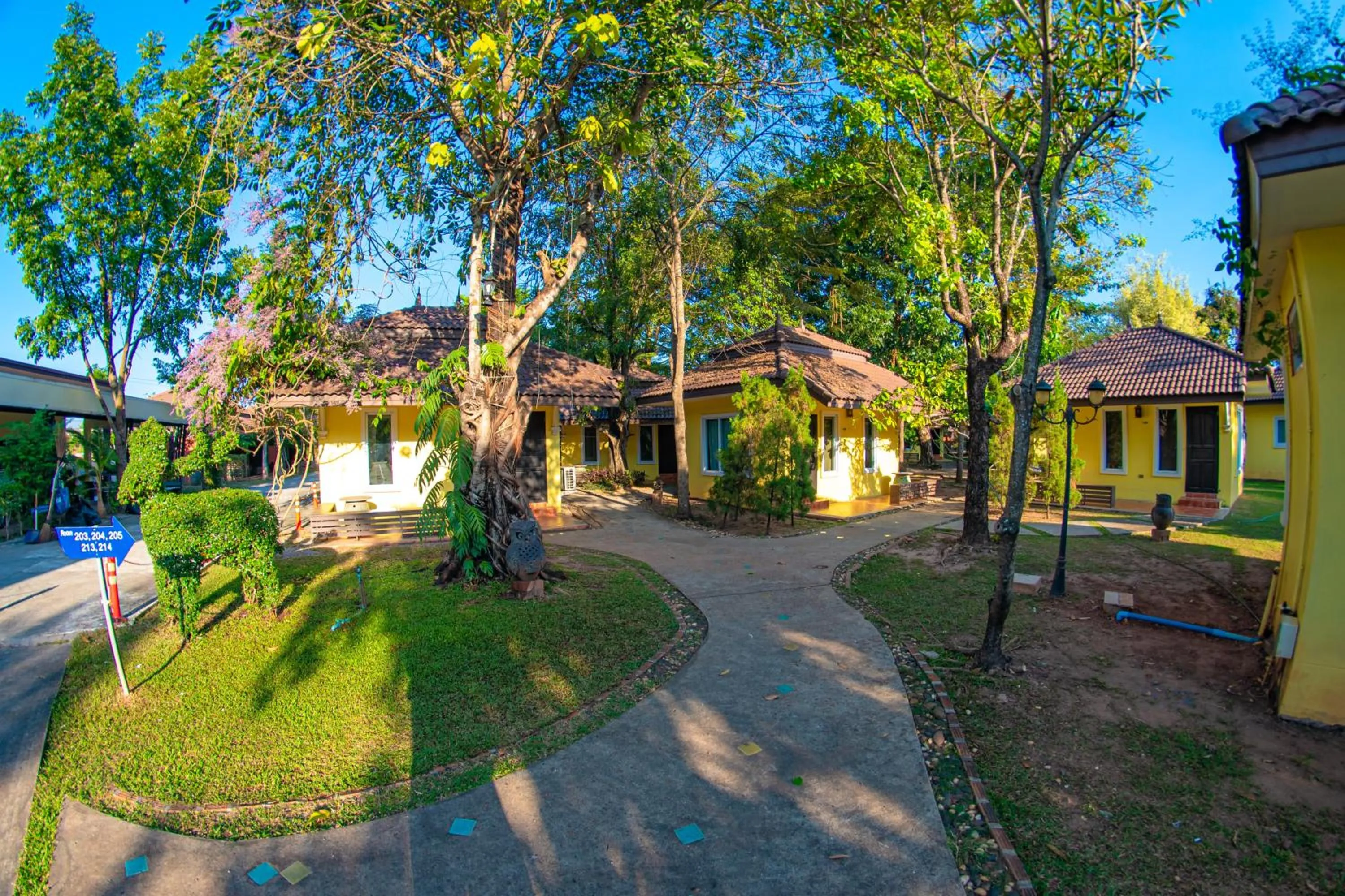 Property building in Park & Pool Resort