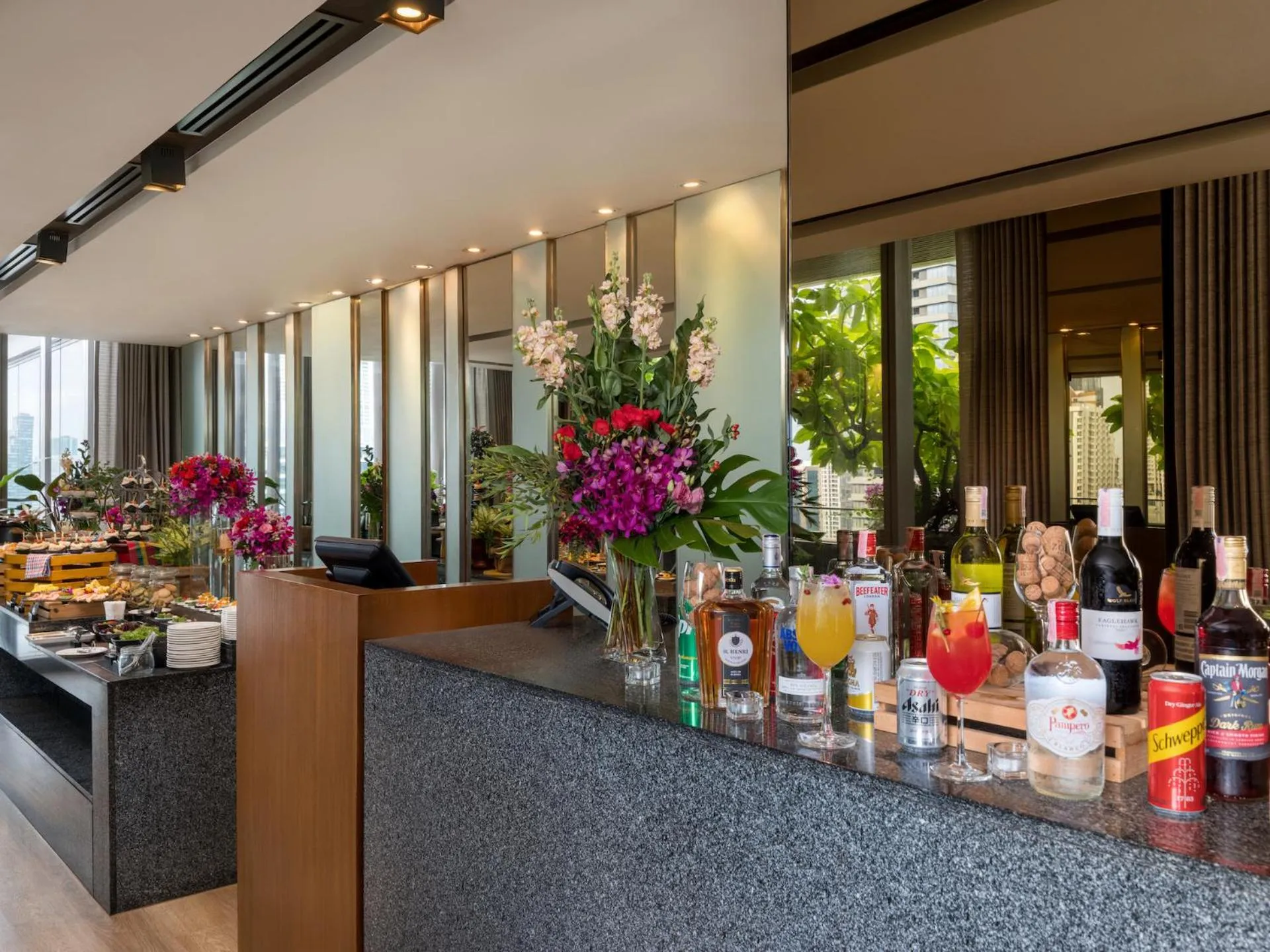 Lounge or bar in Amara Bangkok Hotel
