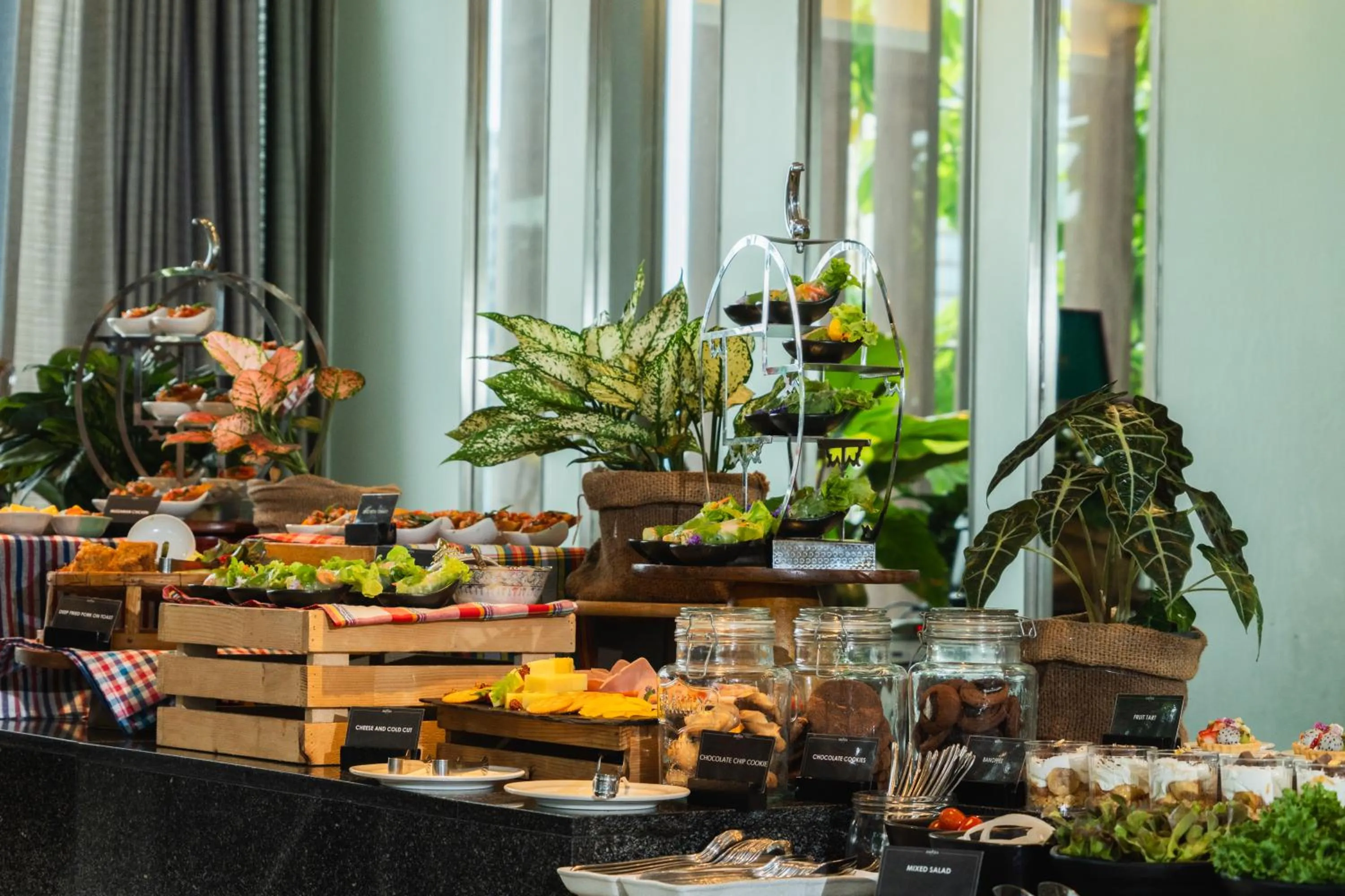 Lounge or bar in Amara Bangkok Hotel