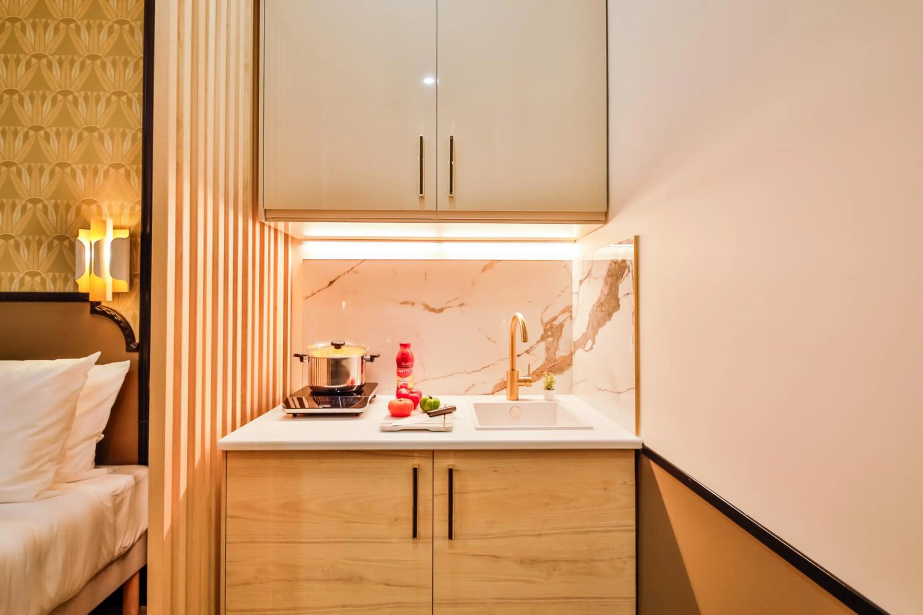 Kitchen or kitchenette, Bed in WS Opéra - Edimbourg