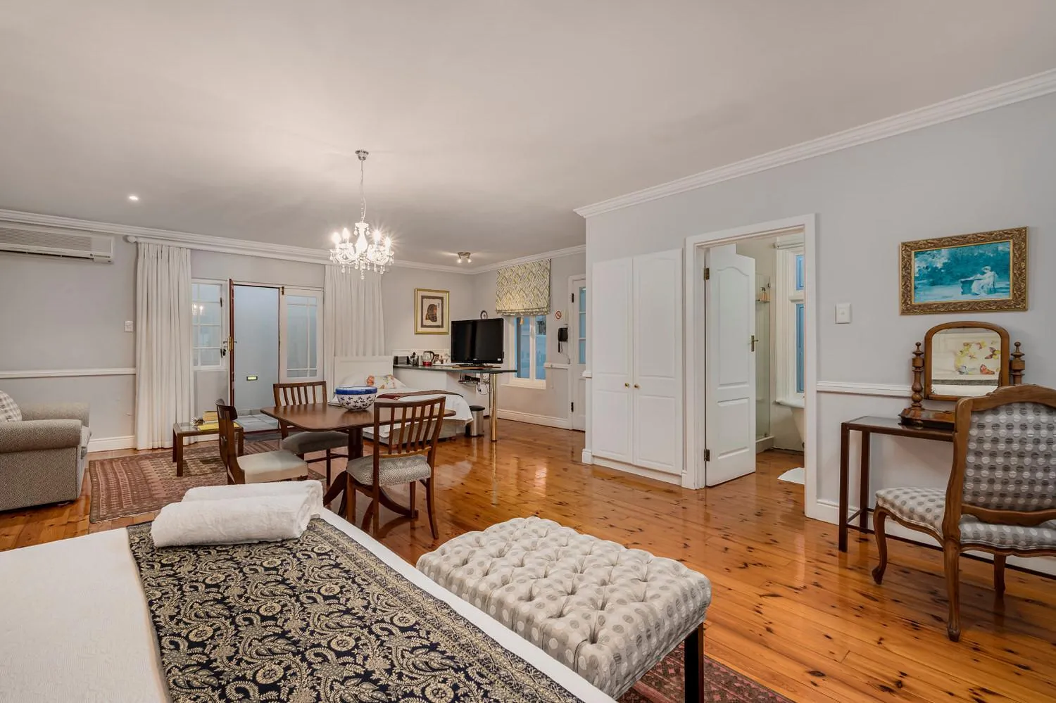 Photo of the whole room in Millbury Guest House