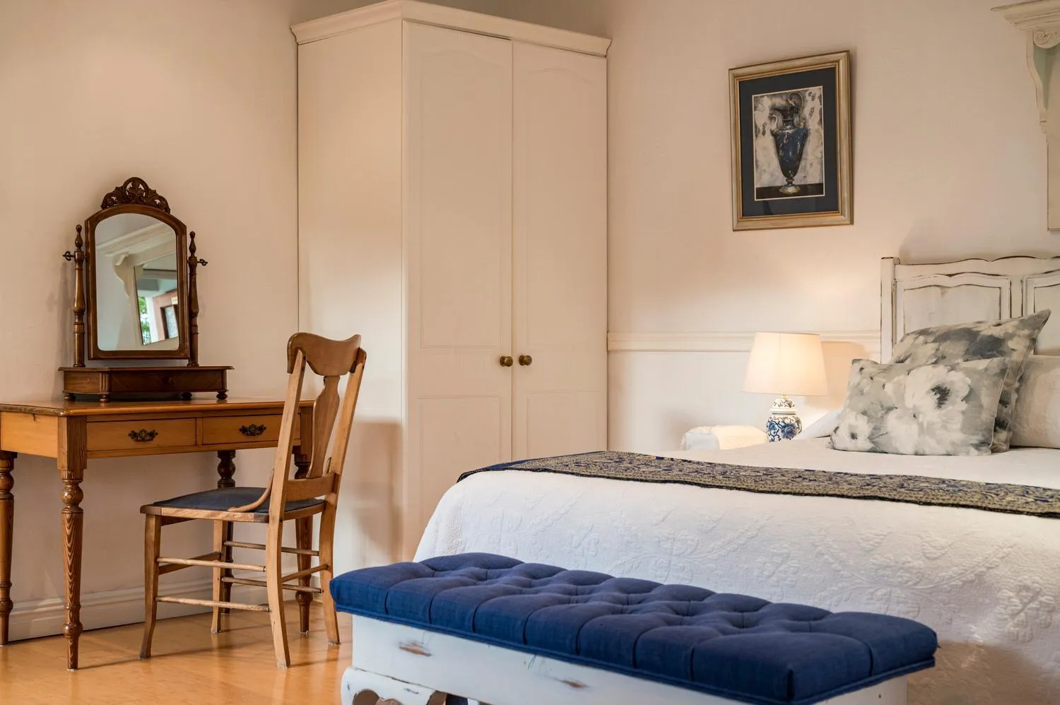 Bed in Millbury Guest House