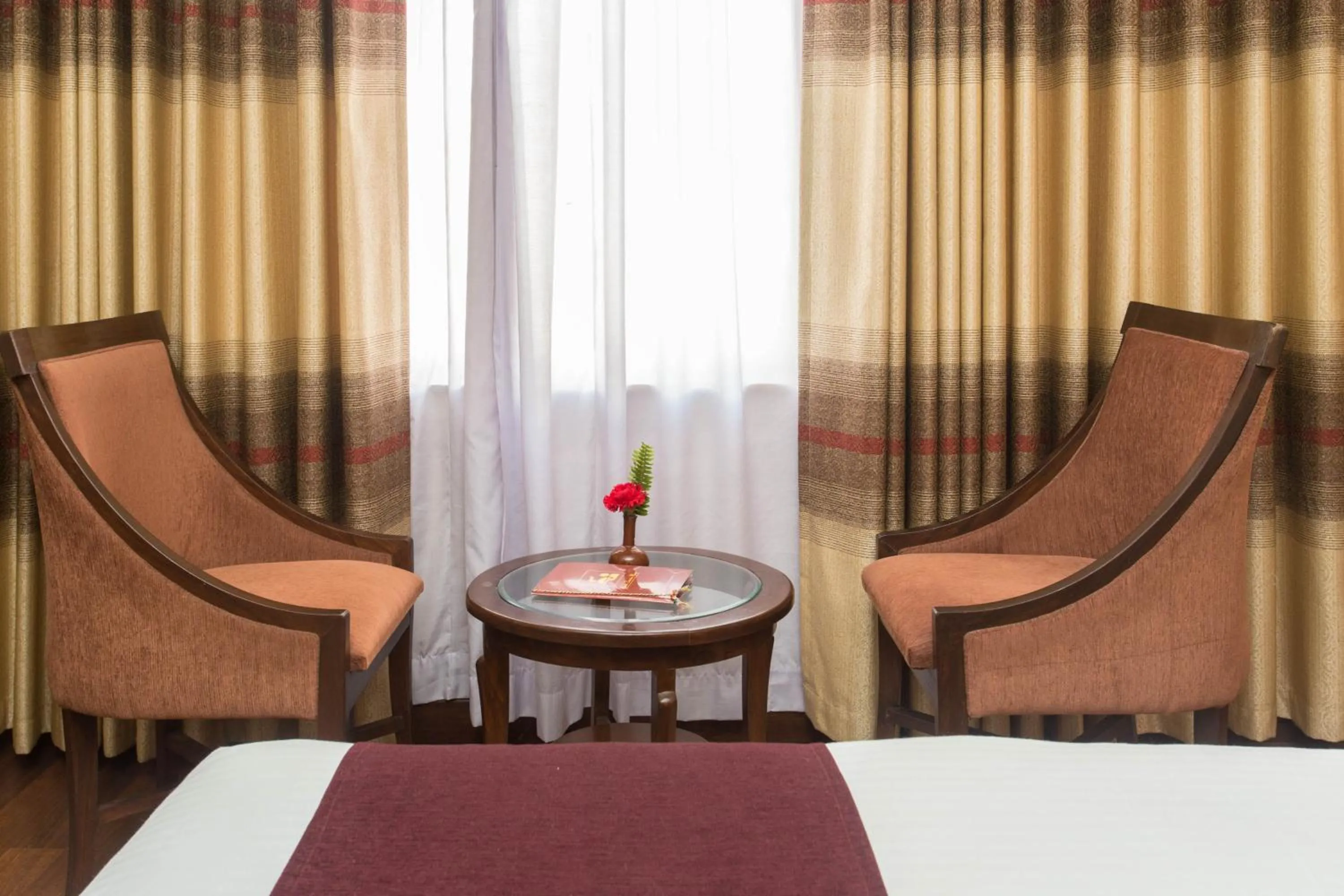 hair dresser in Hotel Marshyangdi