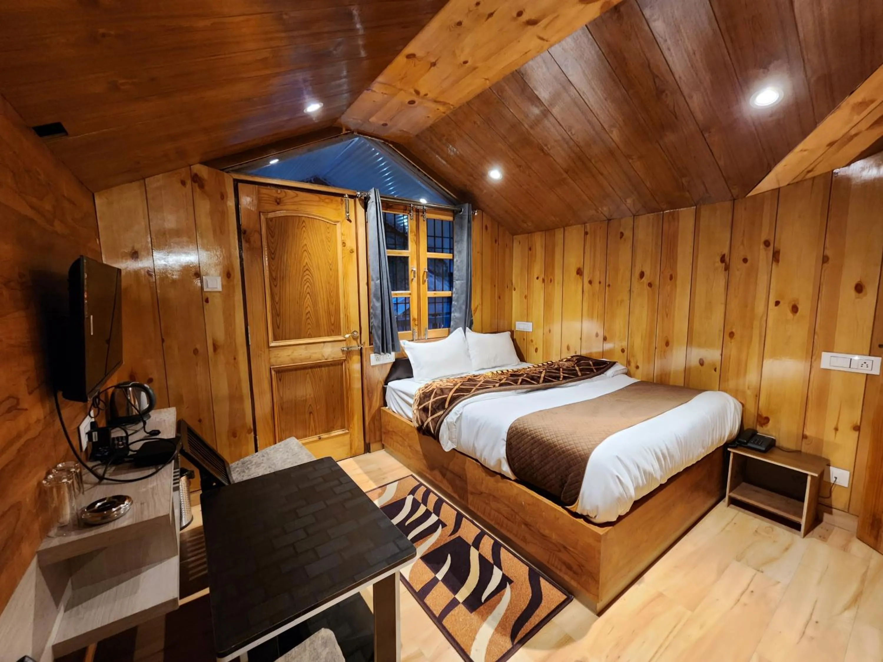 Bed in Hotel Ranveer Palace