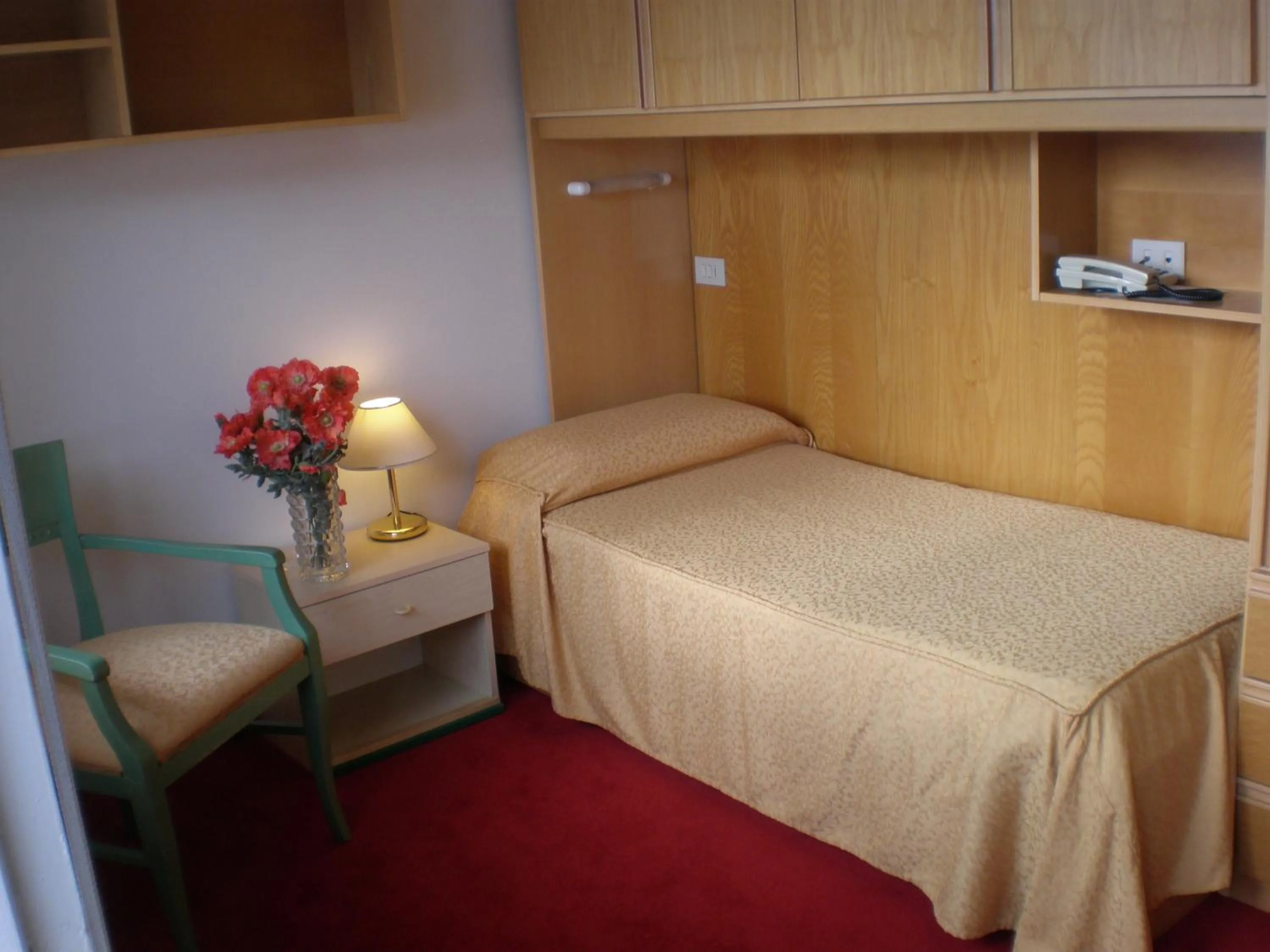 Comfort Single Room with Sea View in Hotel Majestic