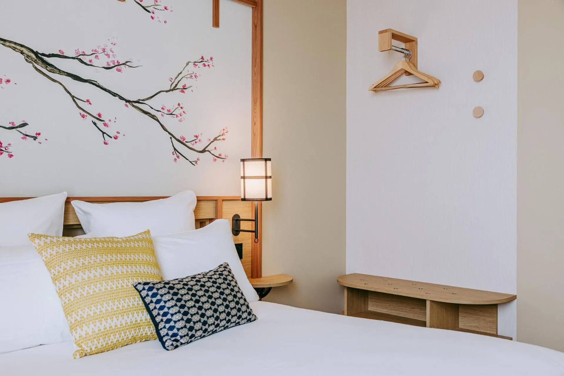 Bed in Sangha Toulouse