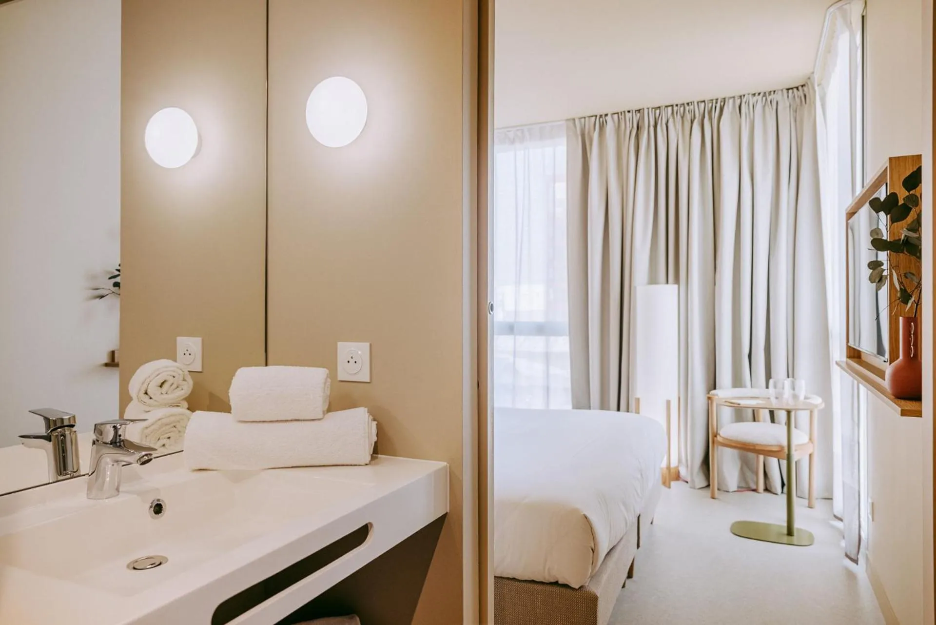 Bed in Sangha Toulouse