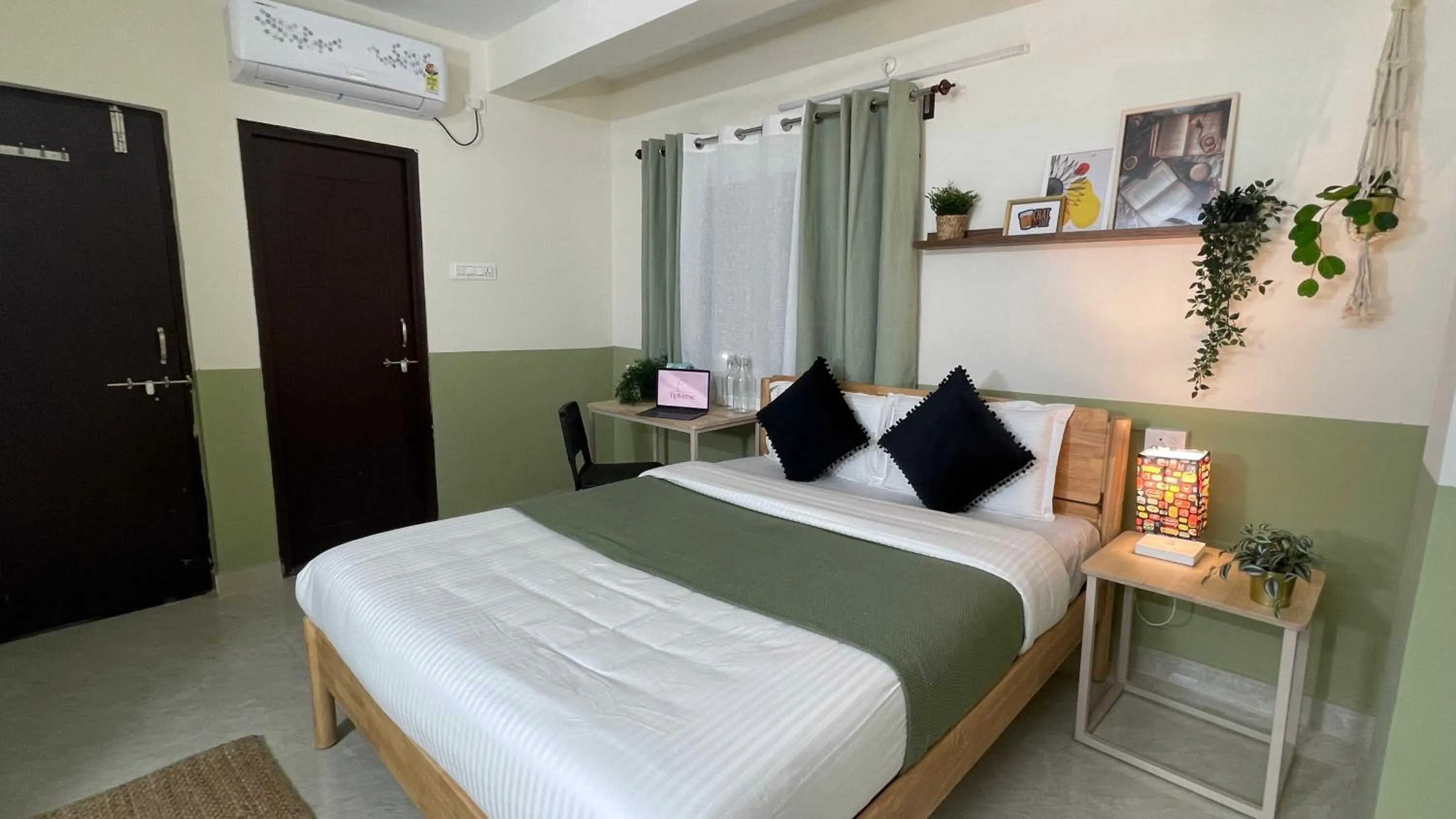 Bed in 144 Tipiverse