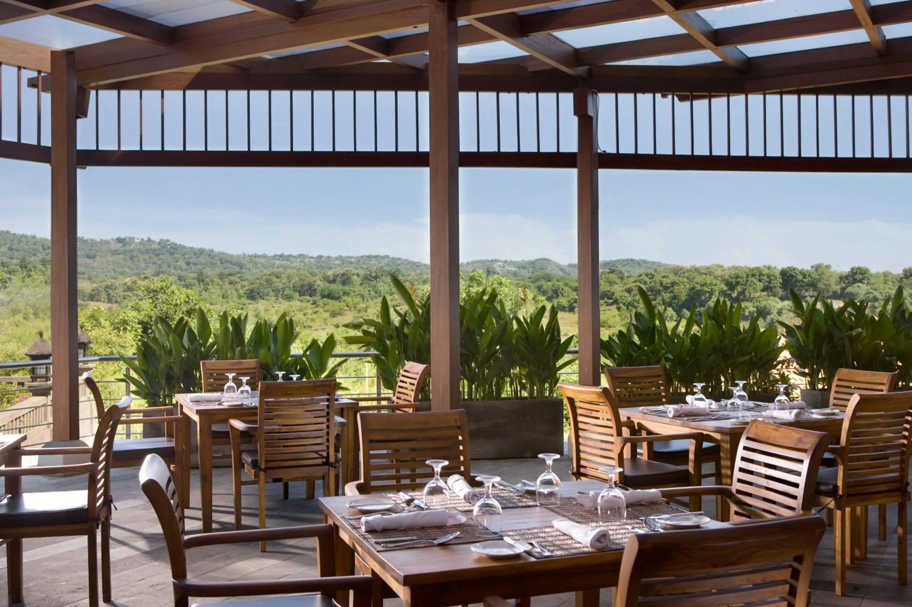 Restaurant/places to eat in New Kuta Hotel by LORIN