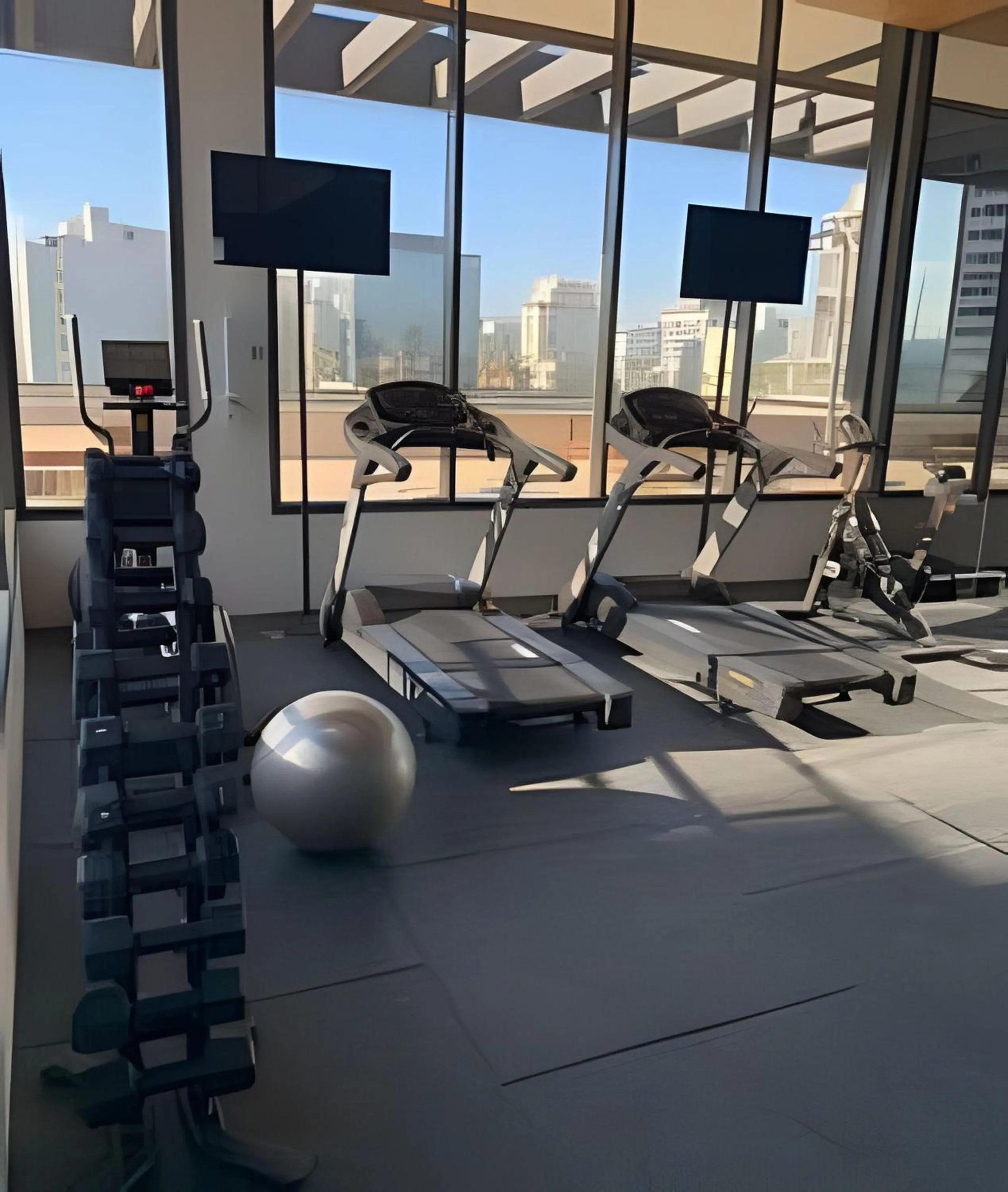 Area and facilities in Y_504 | Studio exclusivo na Rua Oscar Freire Novo