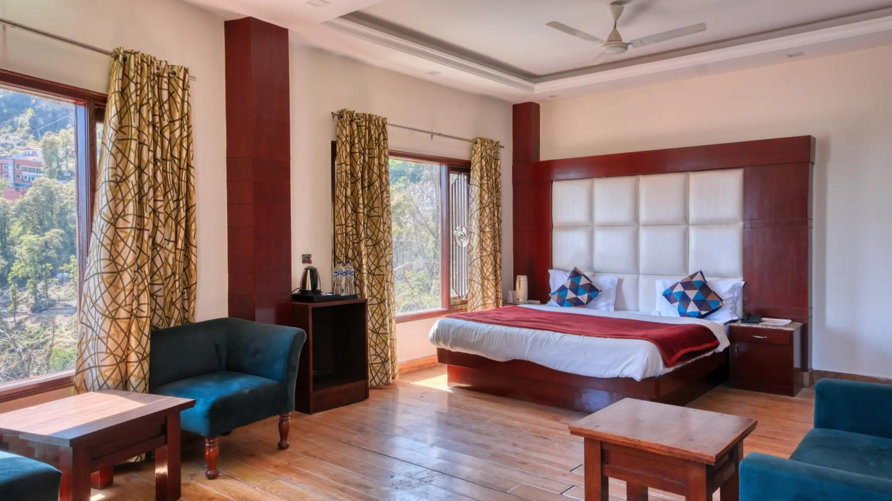 Bed in Basera Hotel, Mall Road