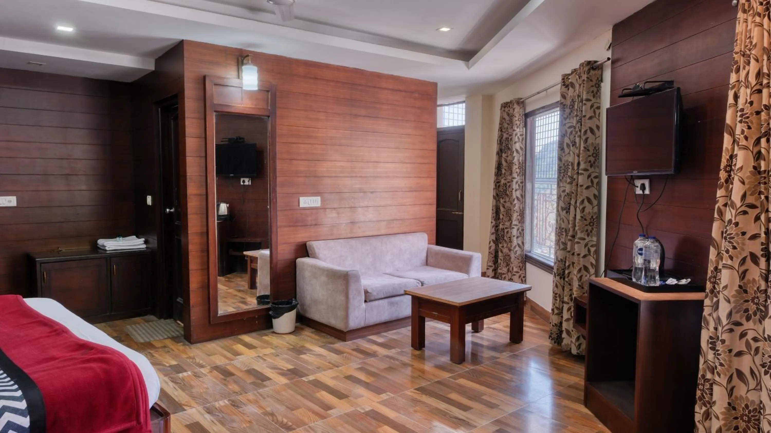 Bathroom in Basera Hotel, Mall Road