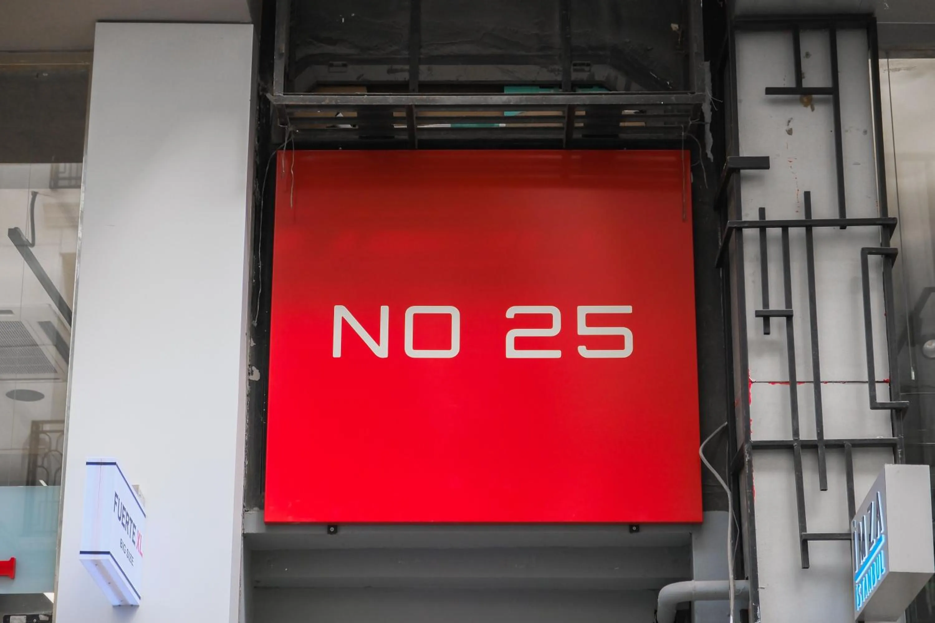 Facade/entrance in No25 Suites Nisantasi
