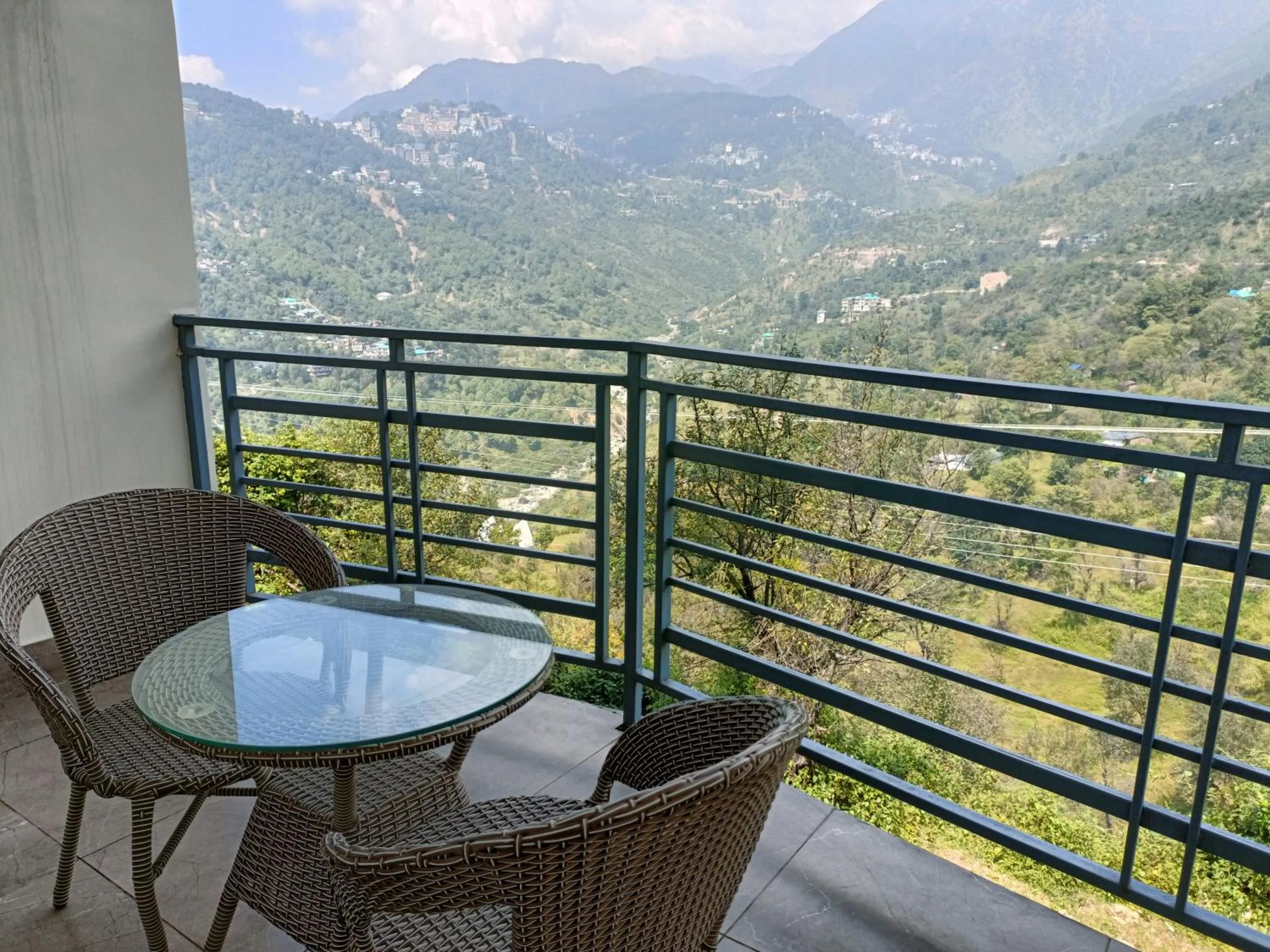 Balcony/Terrace in Heryk Hillview Hotel