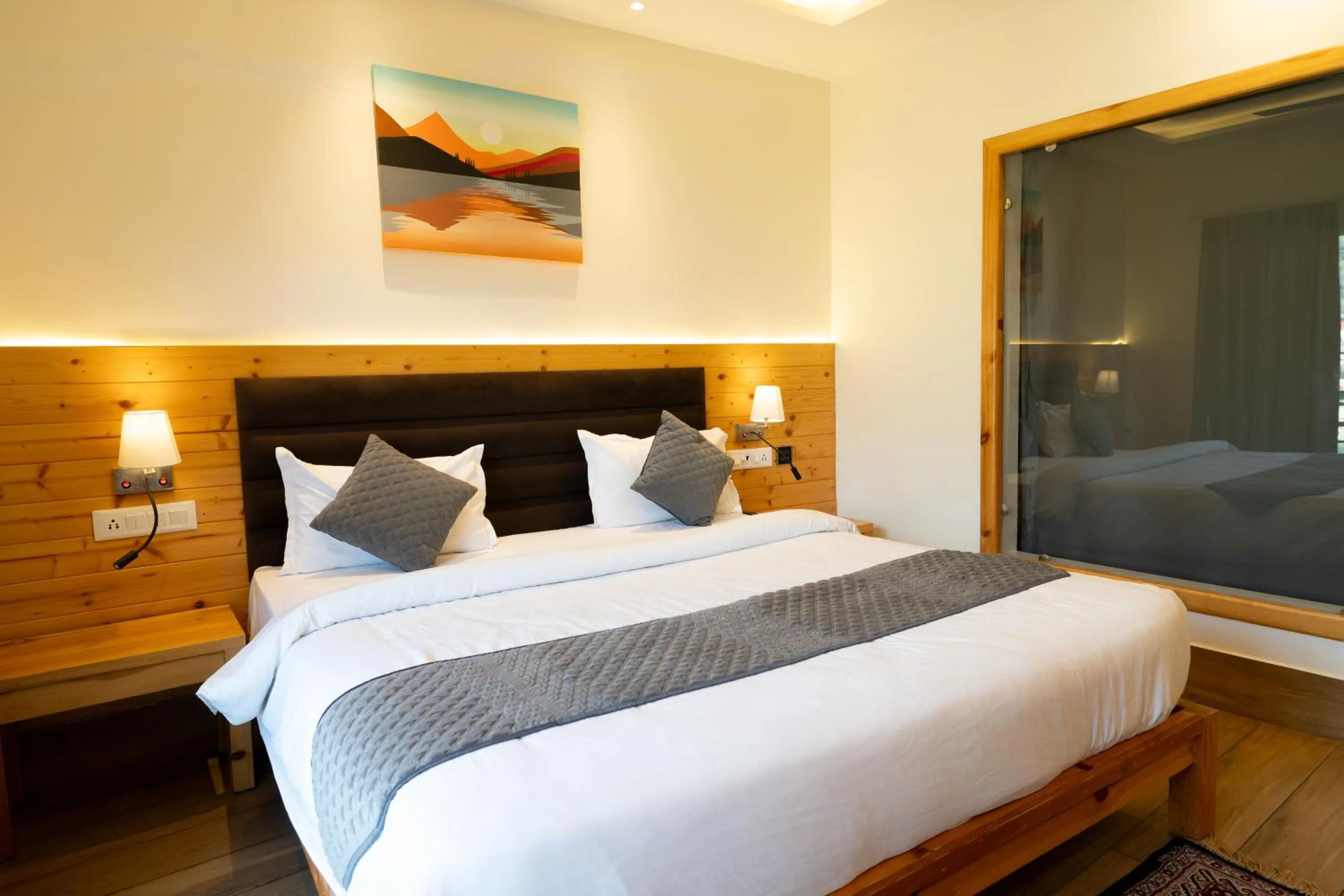 Bedroom, Bed in Heryk Hillview Hotel