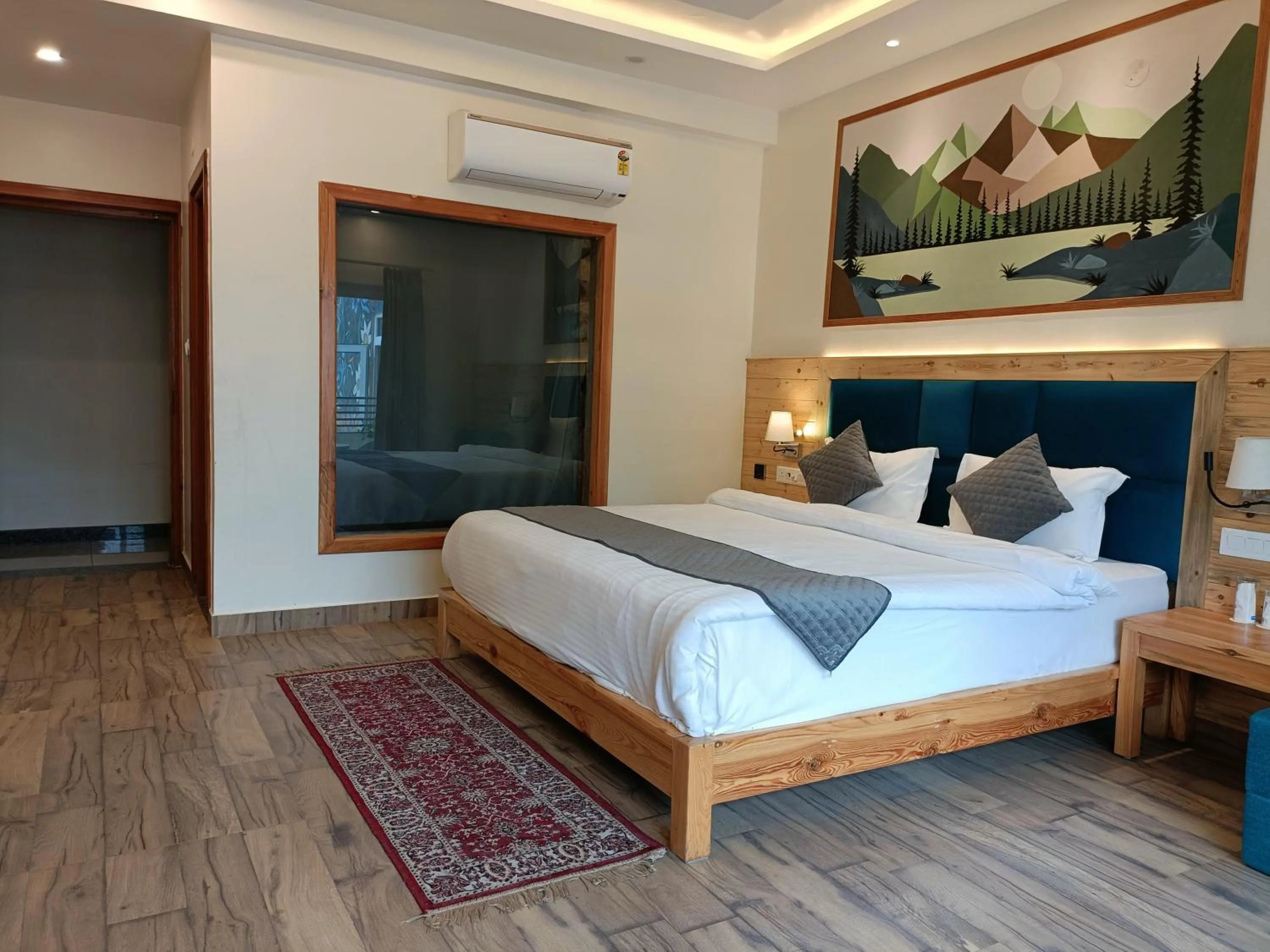 Bedroom, Bed in Heryk Hillview Hotel
