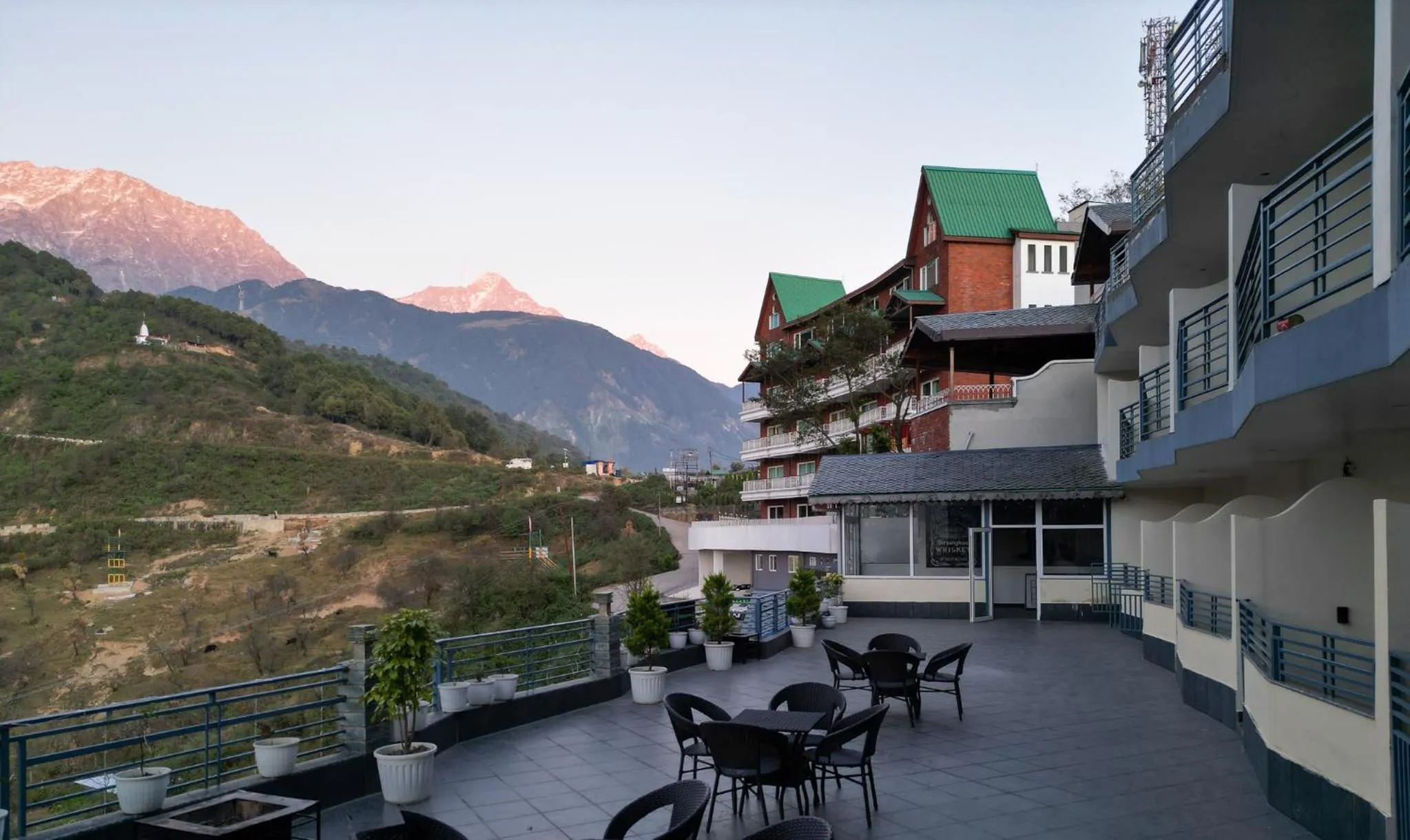 Mountain view in Heryk Hillview Hotel